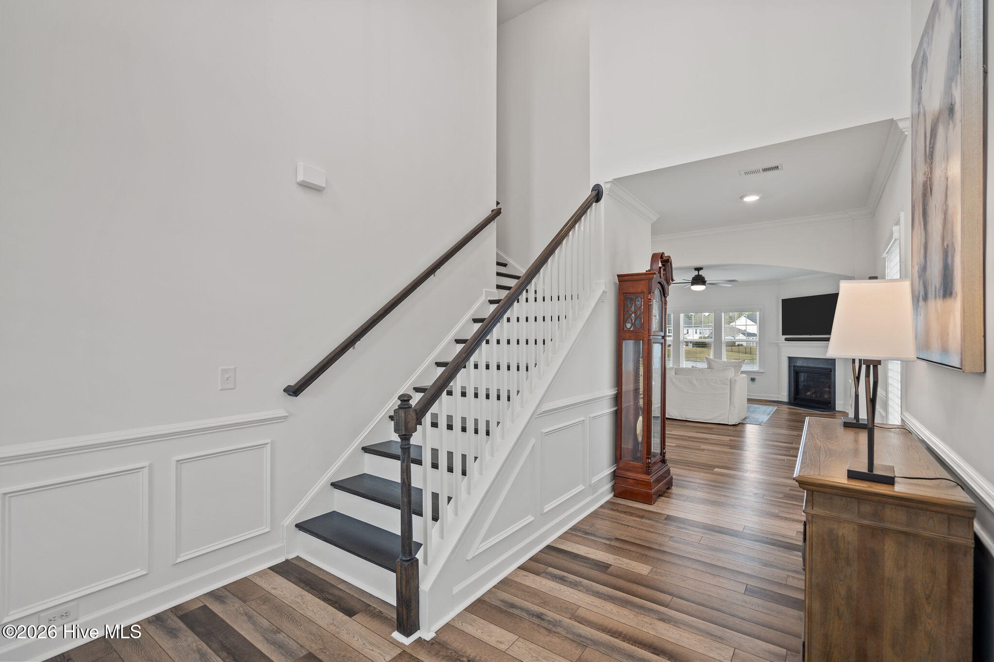 100562858 | Photo 30