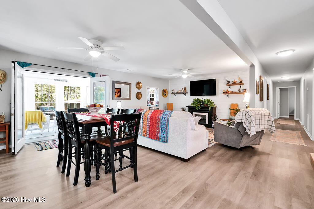 100569644 | Photo 14