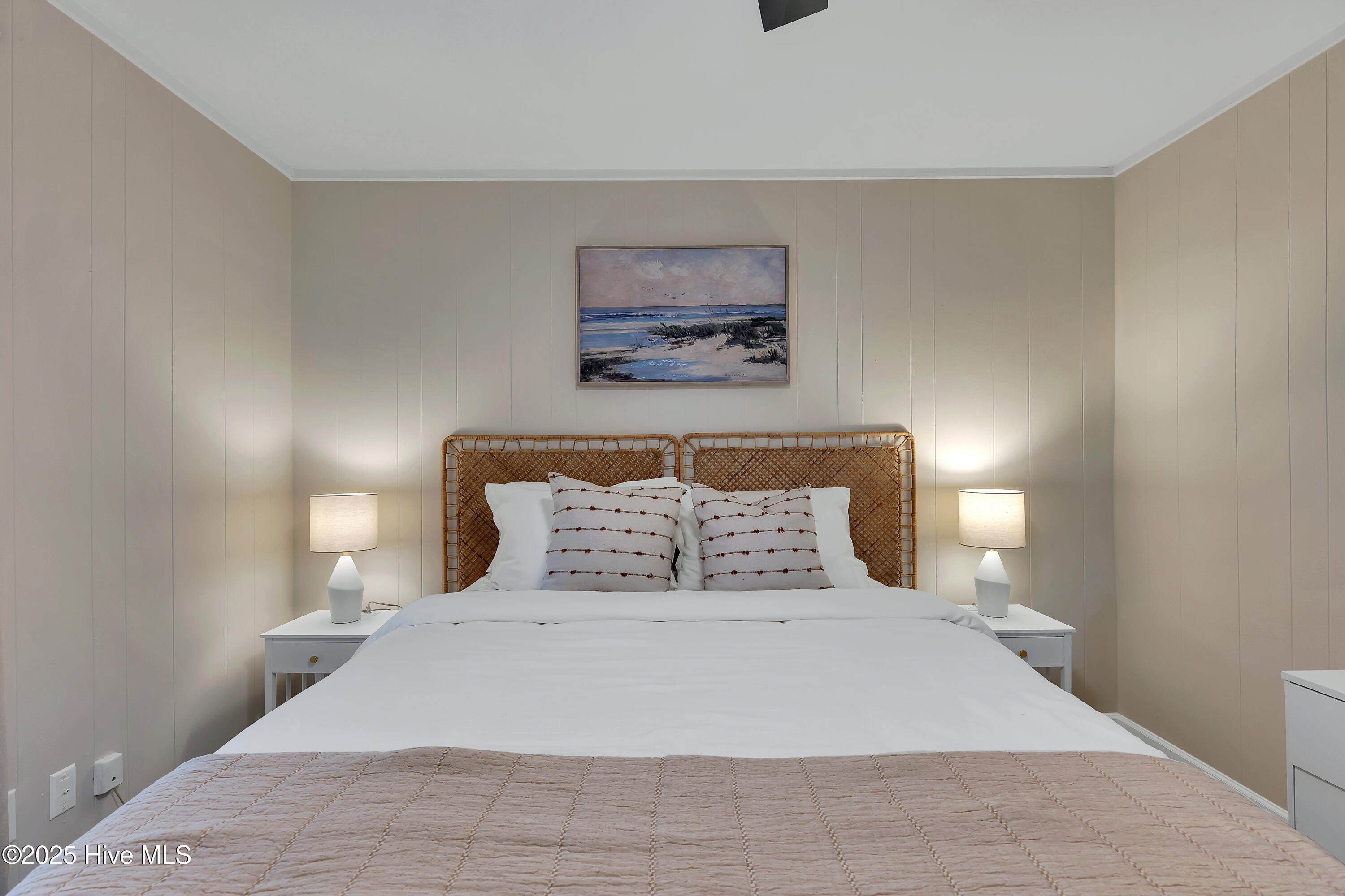 100540194 | Photo 10