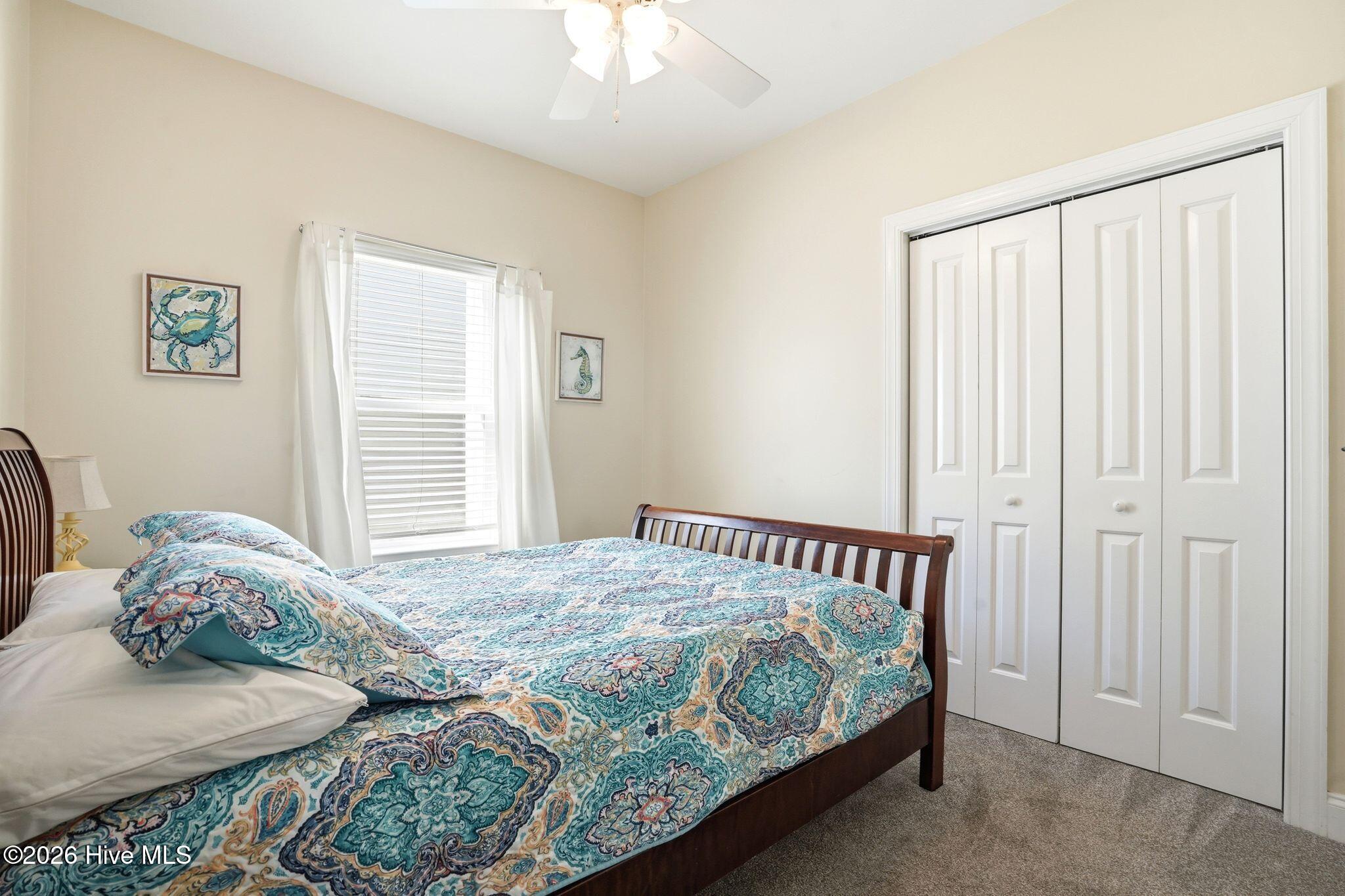 100561242 | Photo 25