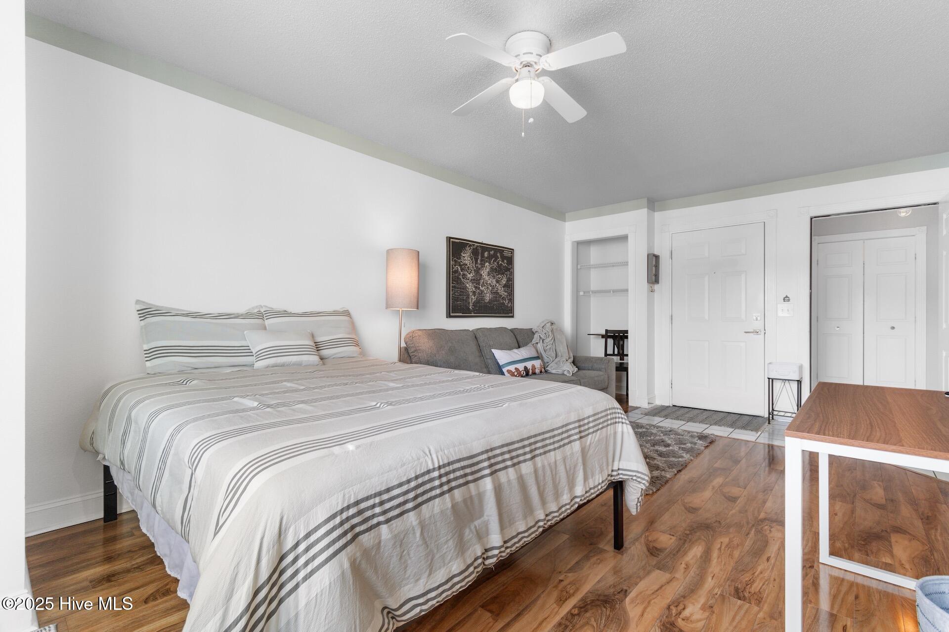 100520940 | Photo 15