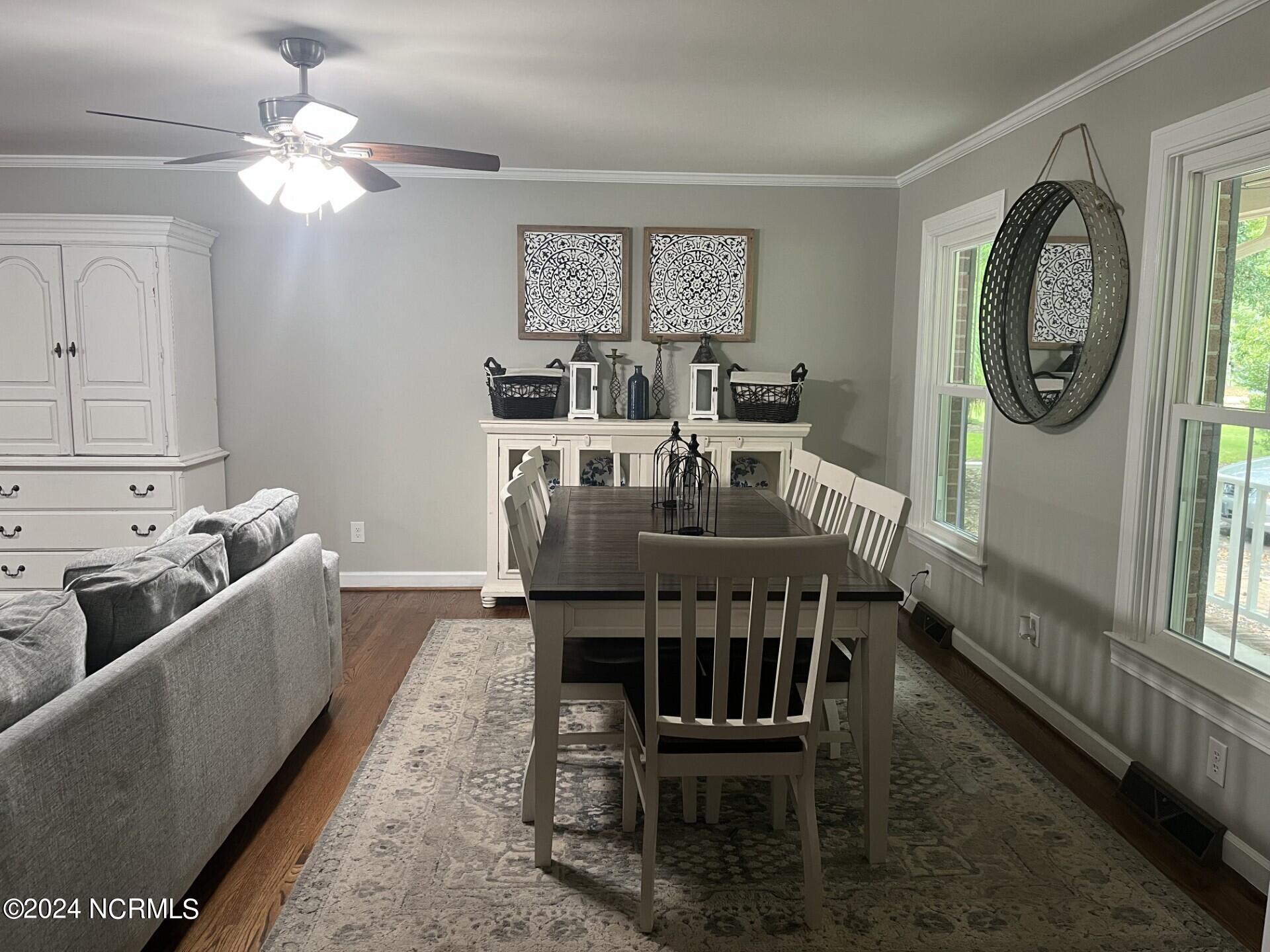 100570144 | Photo 16