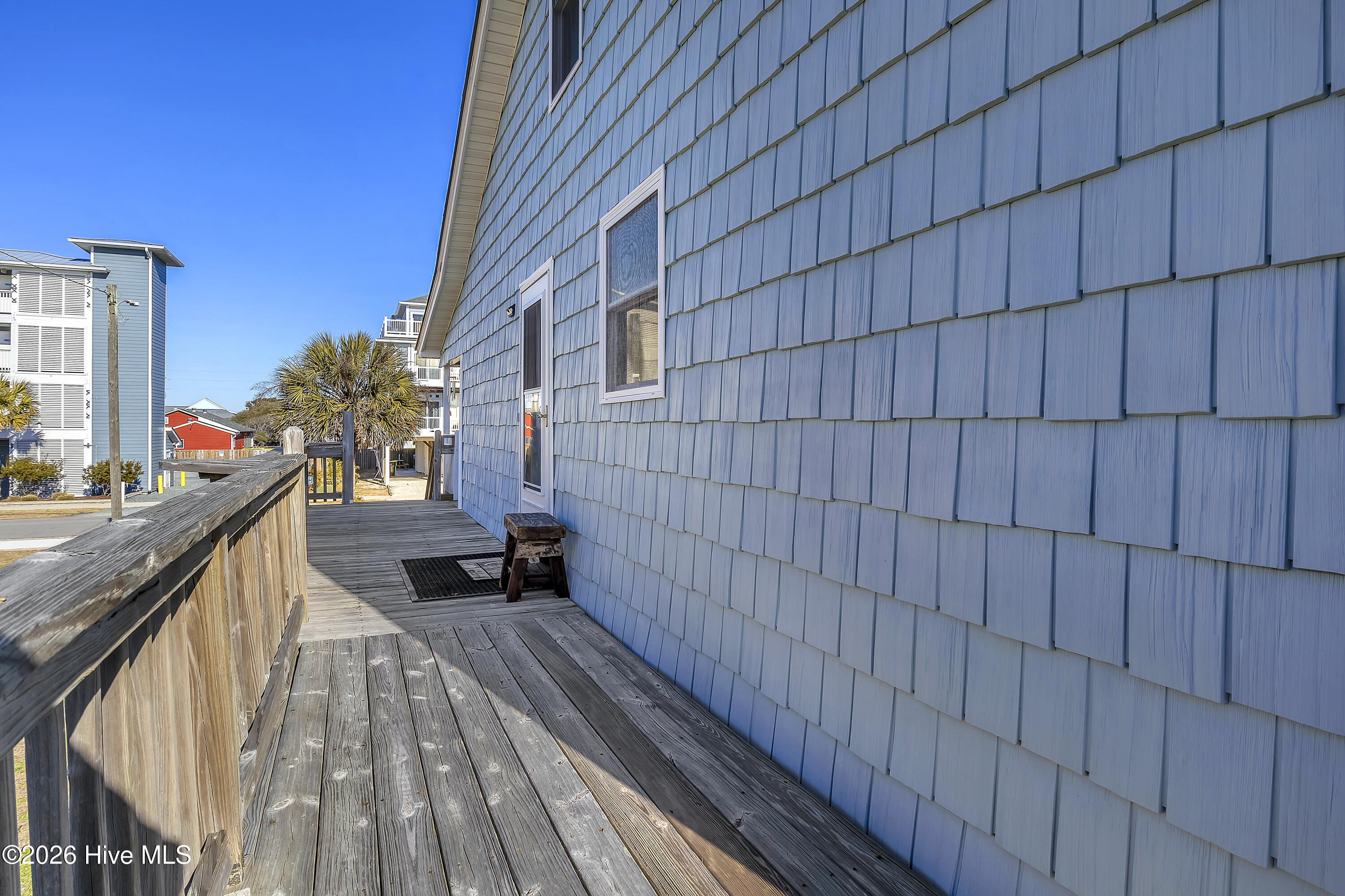 100545585 | Photo 40