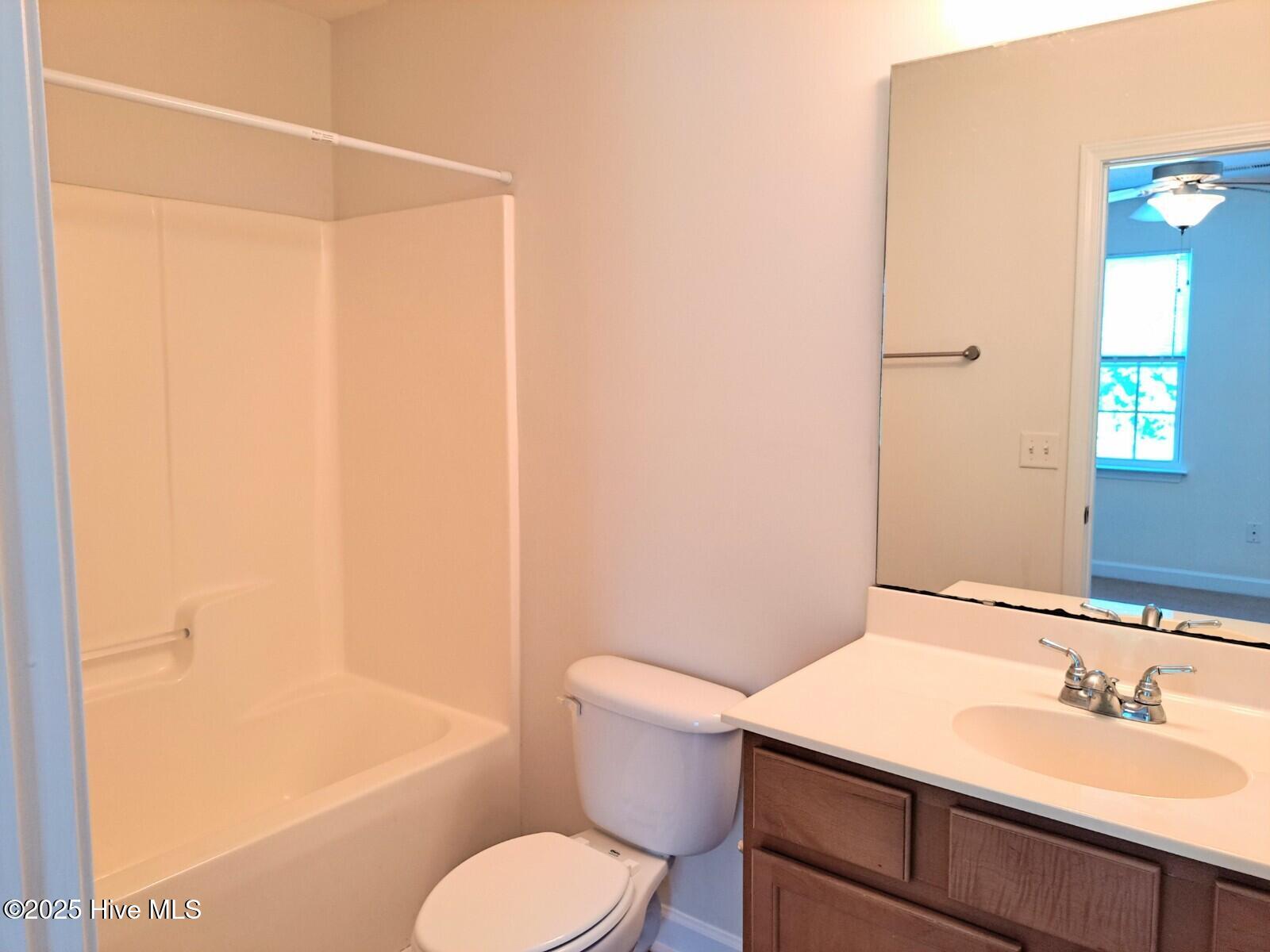 100546504 | Photo 12