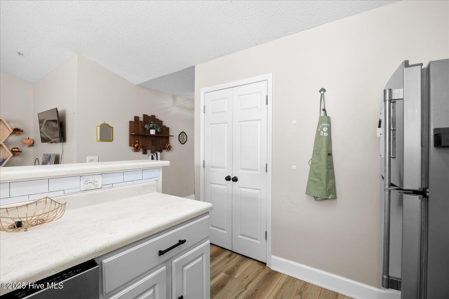 100536897 | Photo 14