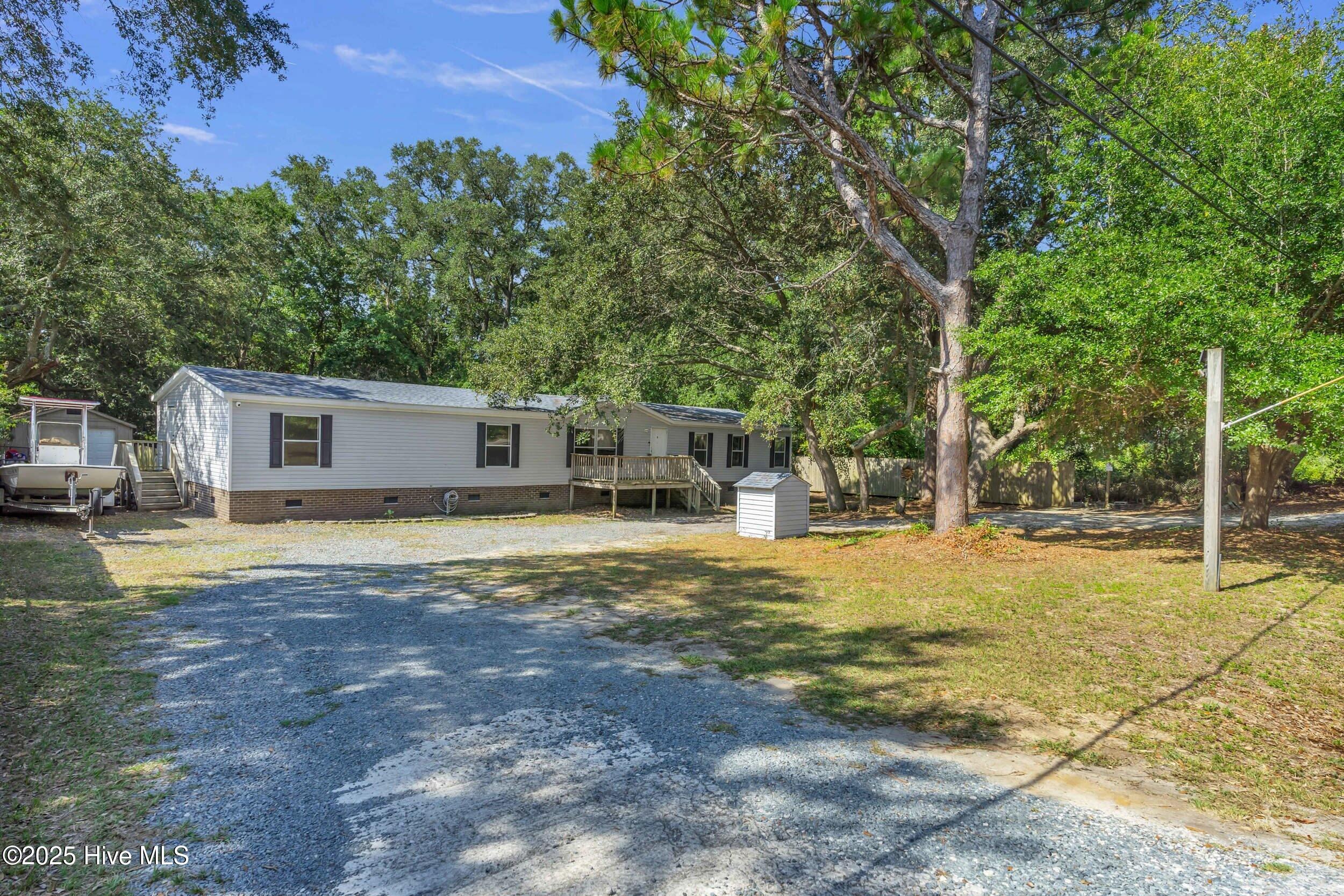 3_122 heathcliff rd-00003