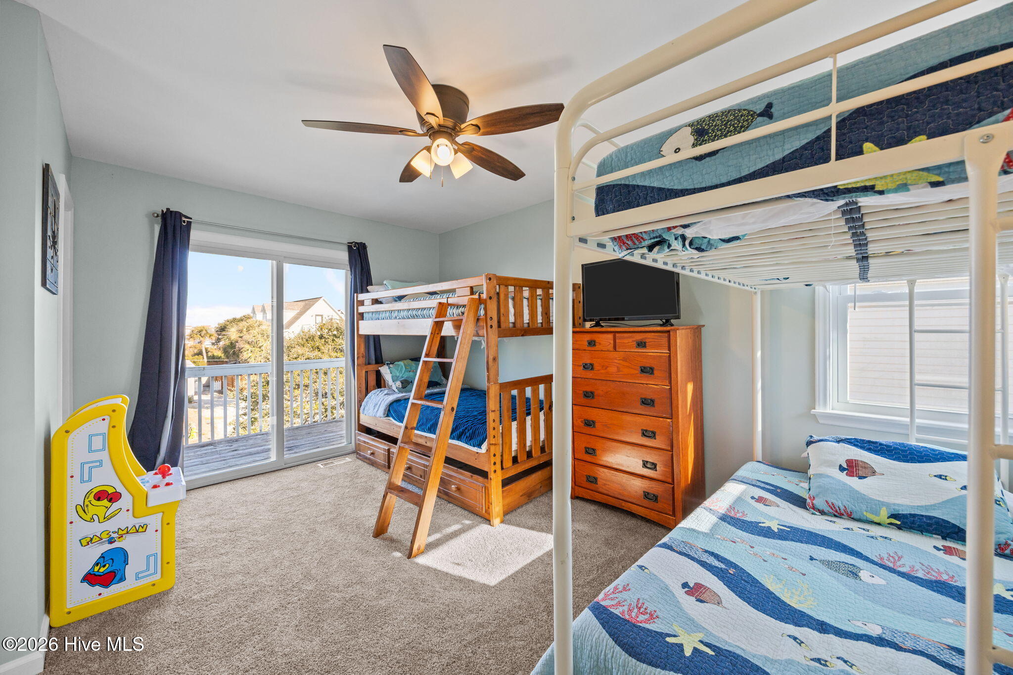 100553918 | Photo 32