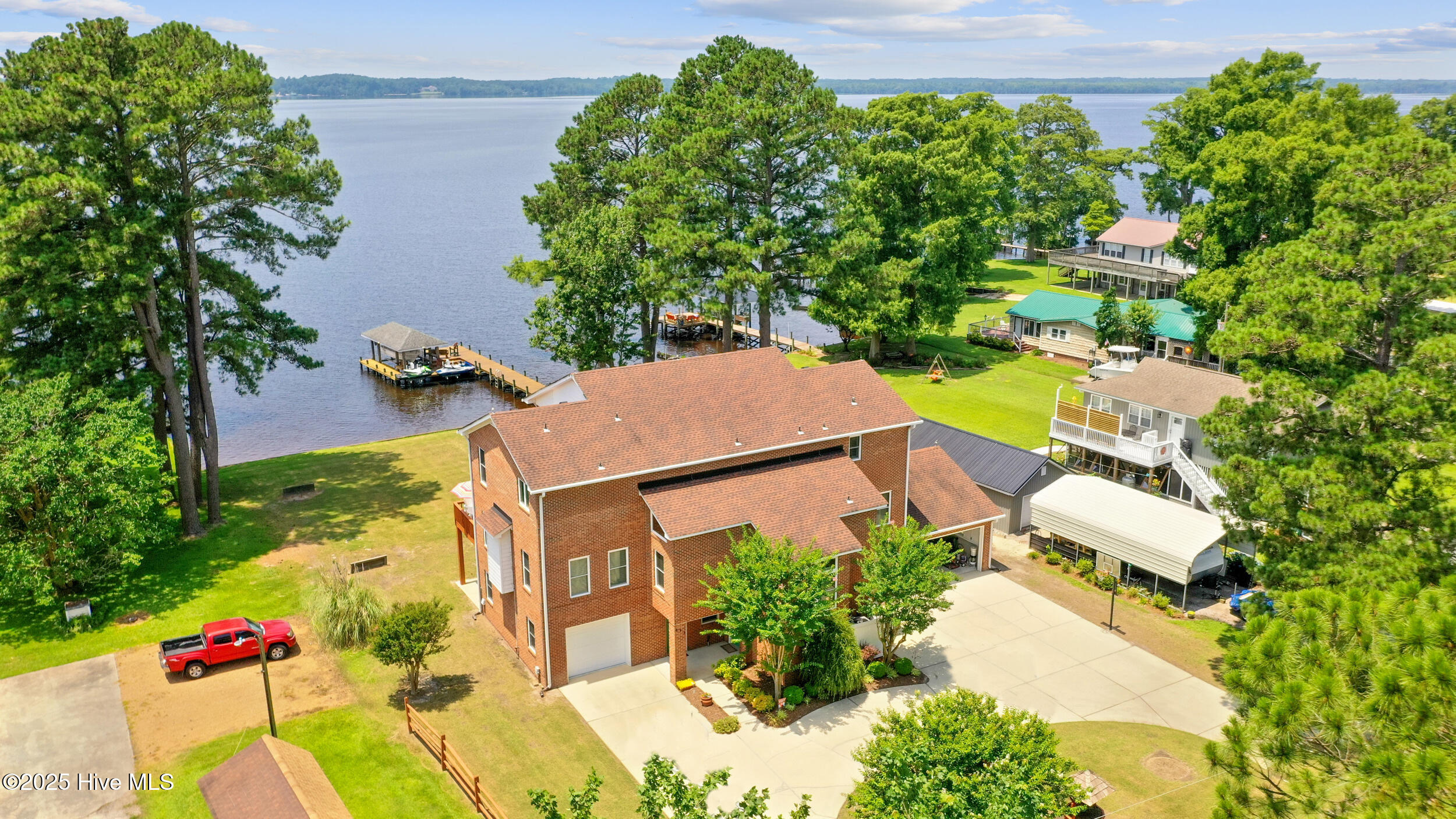 953 Old Ferry, Edenton, North Carolina, 3 Bedrooms Bedrooms, 8 Rooms Rooms,5 BathroomsBathrooms,Single family residence,For sale,Old Ferry,100549429