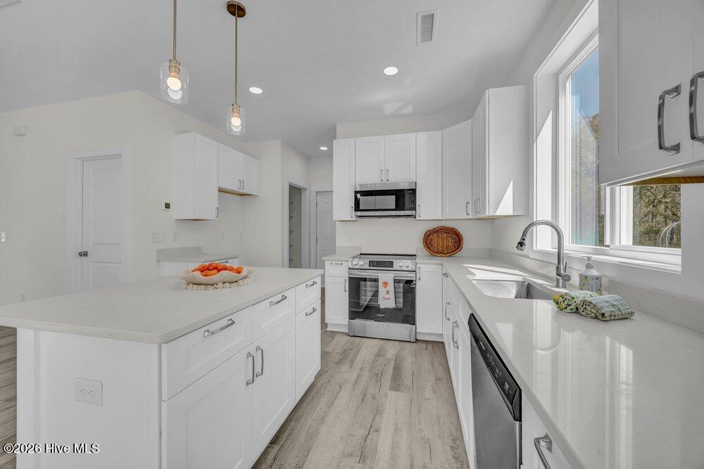 100561461 | Photo 10