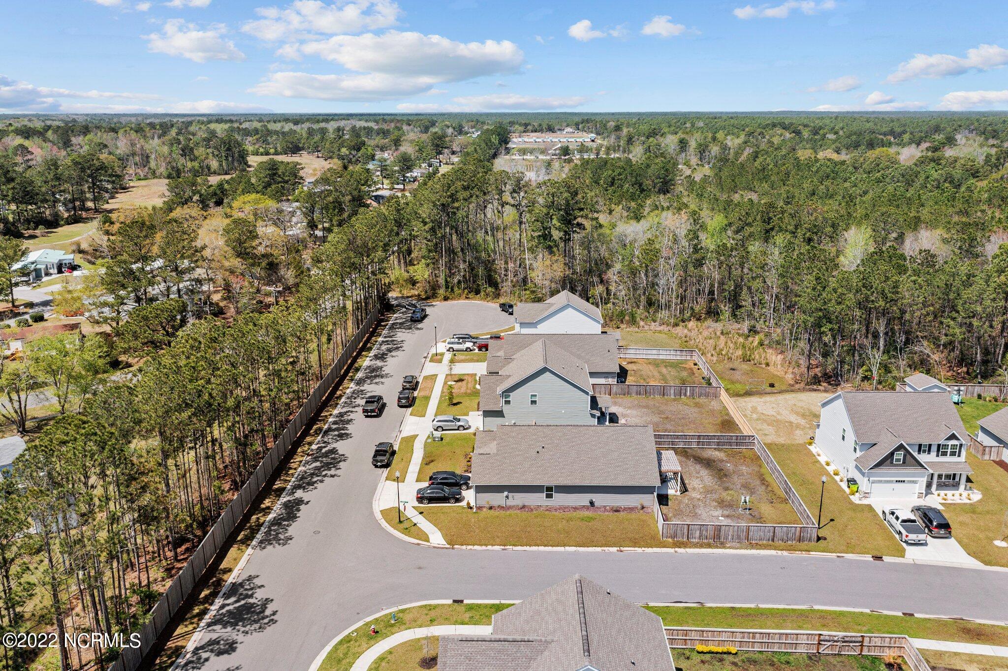 100560582 | Photo 33