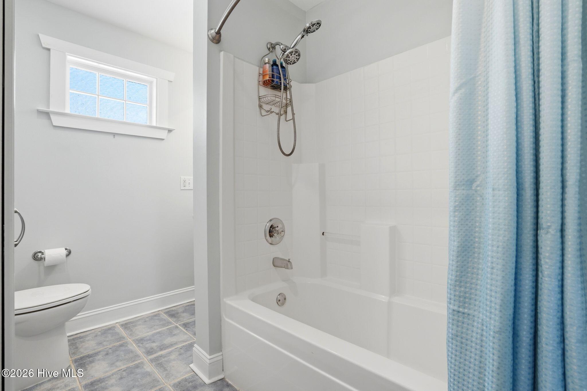 100555111 | Photo 68