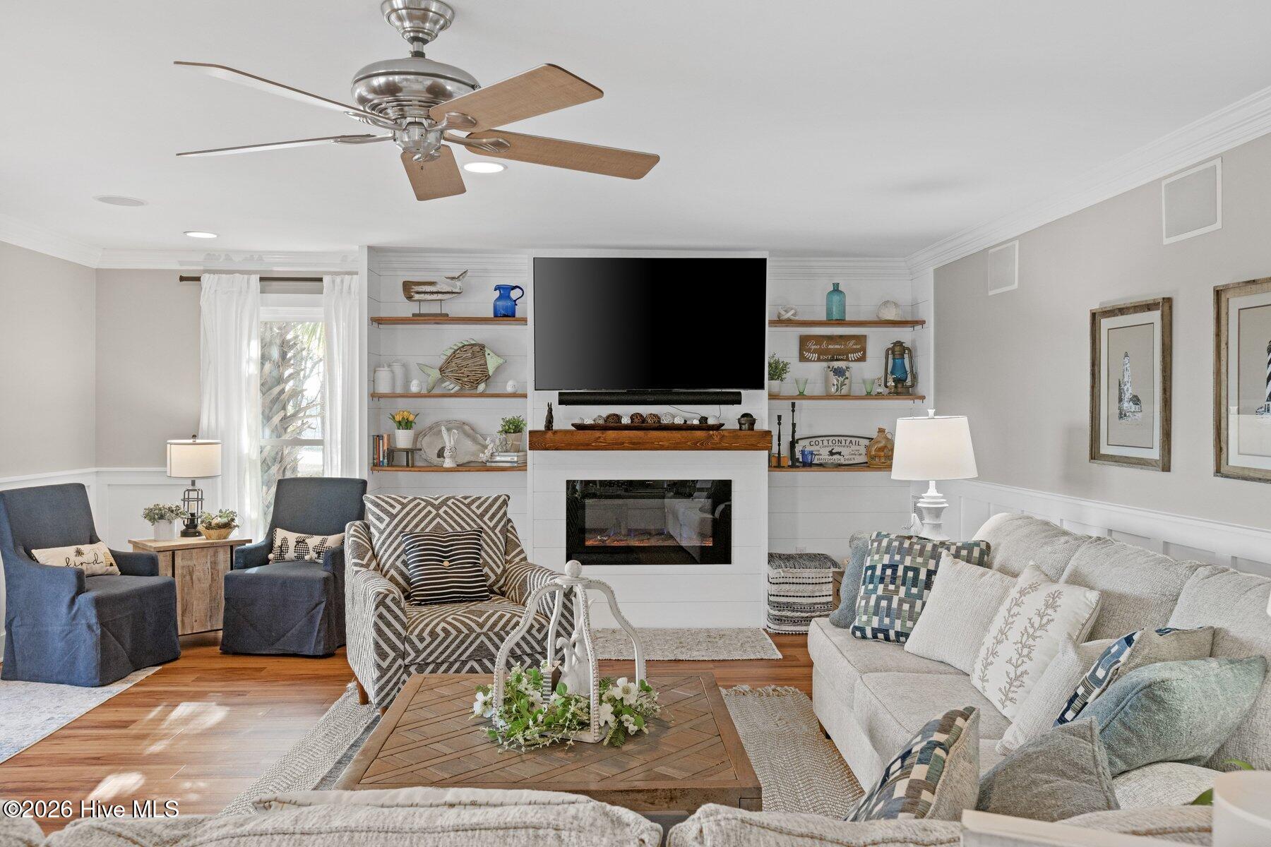 100559463 | Photo 14