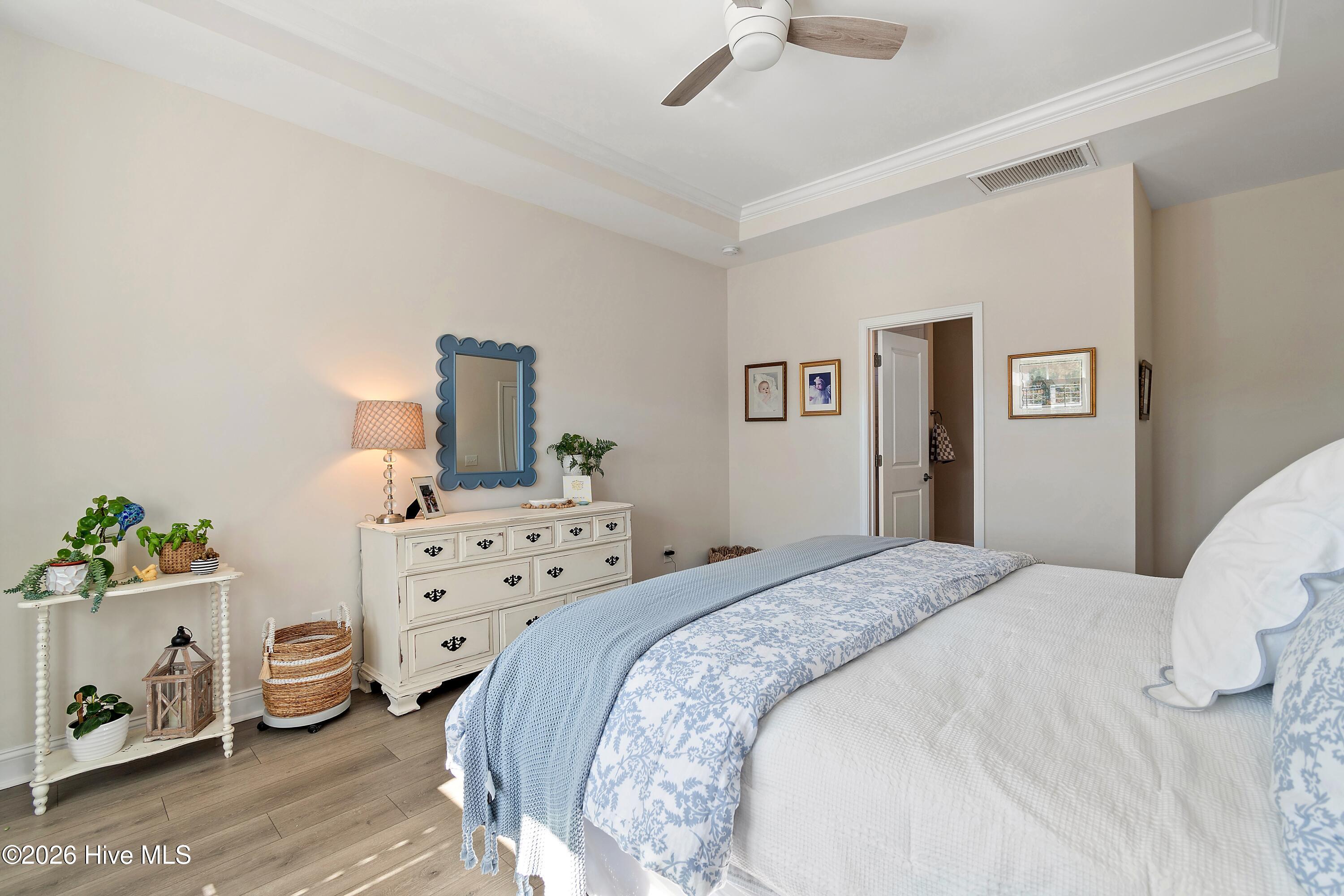 100555351 | Photo 17