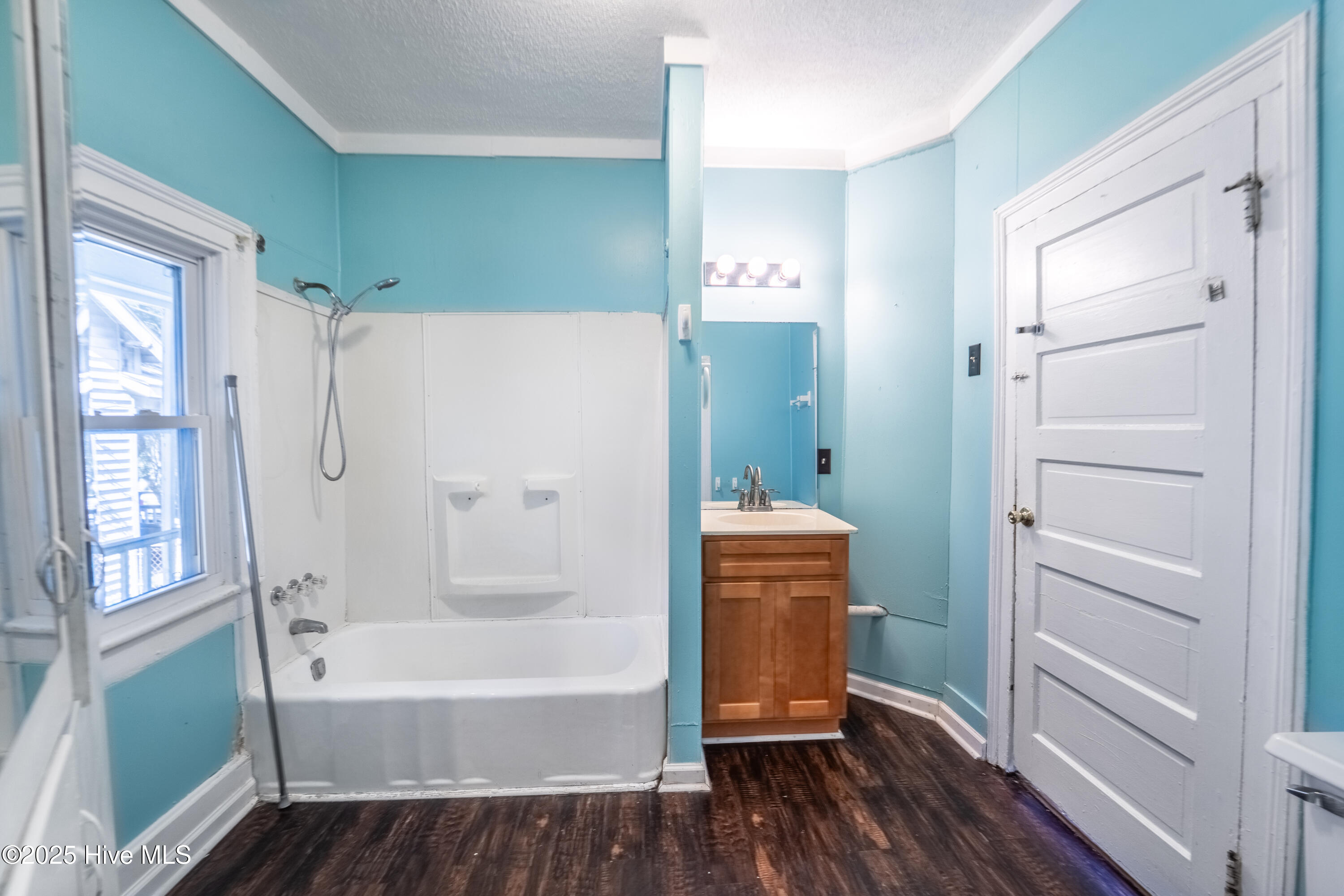 100538912 | Photo 14