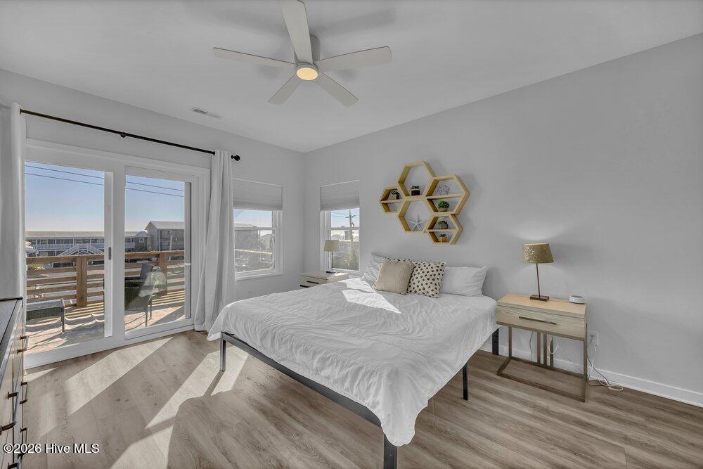 100550491 | Photo 11