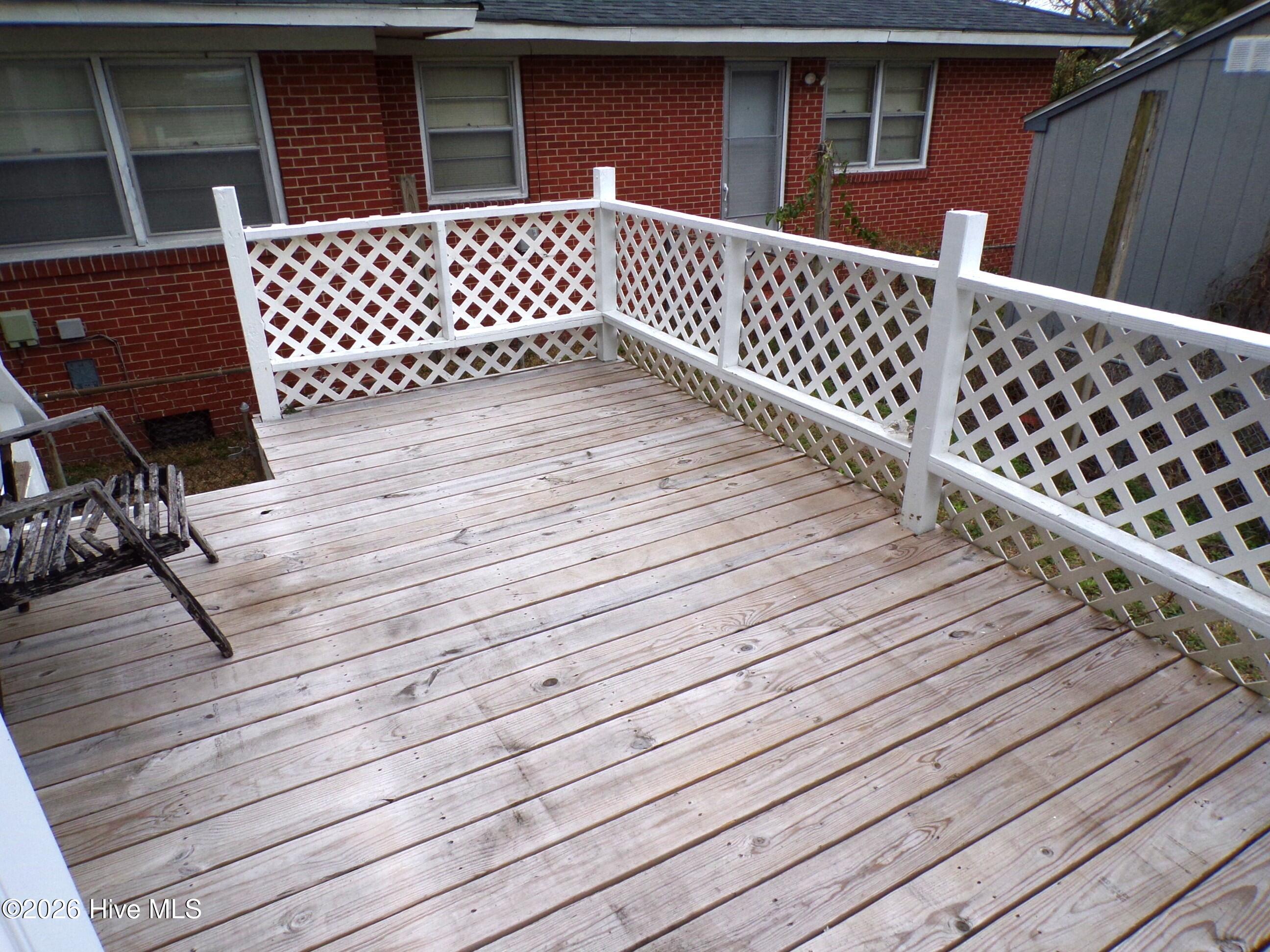 100558071 | Photo 13