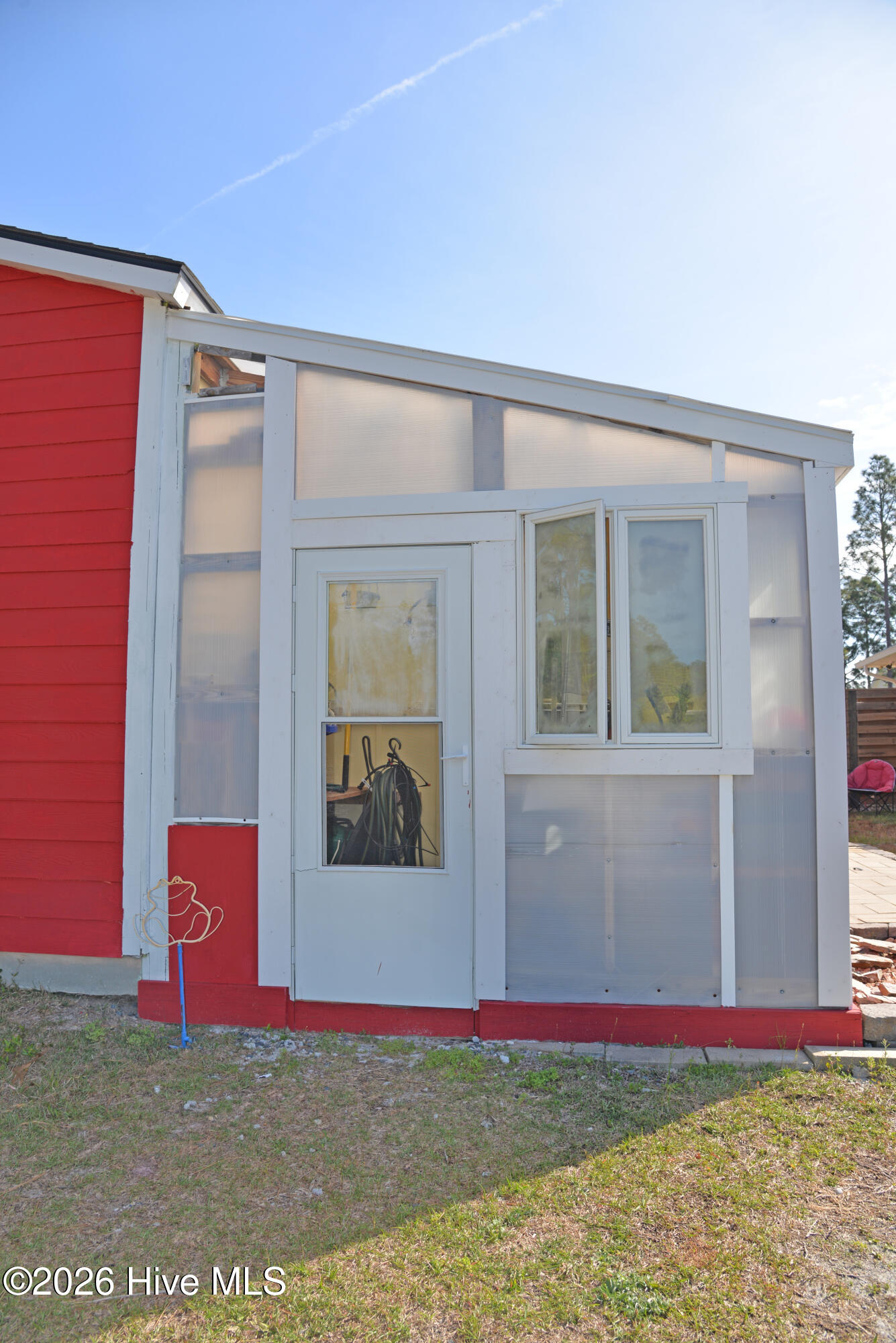 100564925 | Photo 41