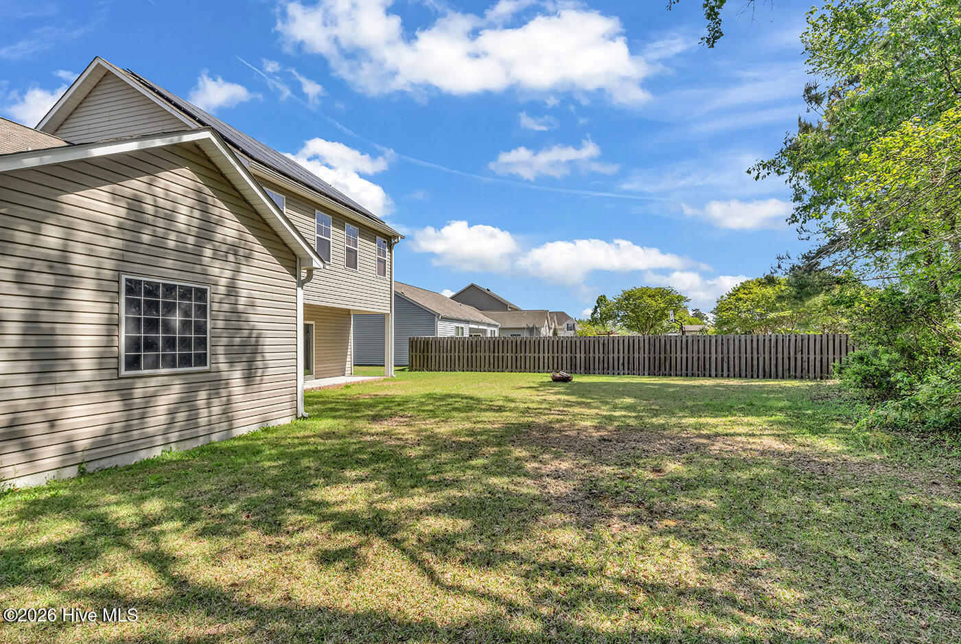 100566438 | Photo 40