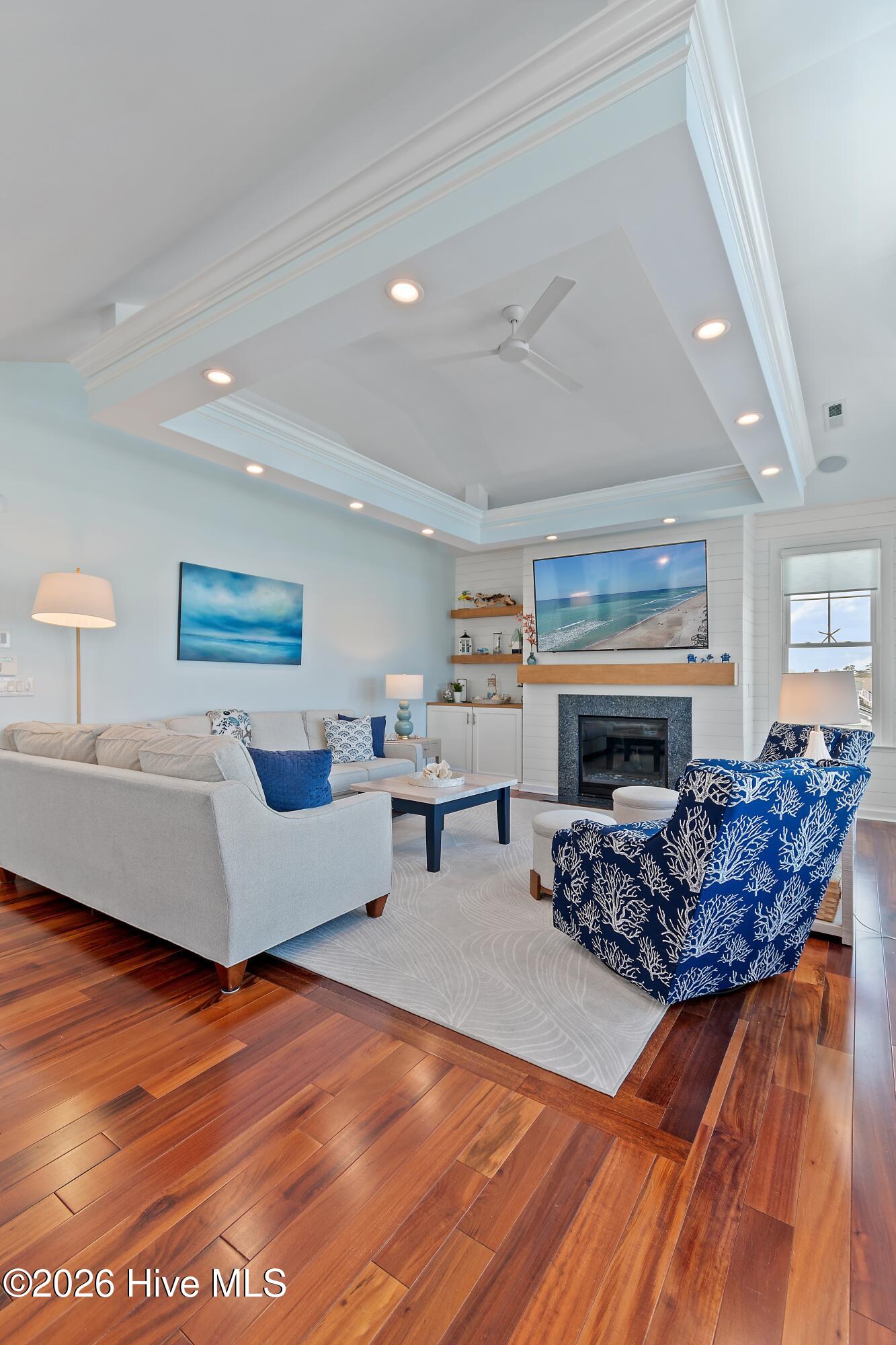 100562772 | Photo 21