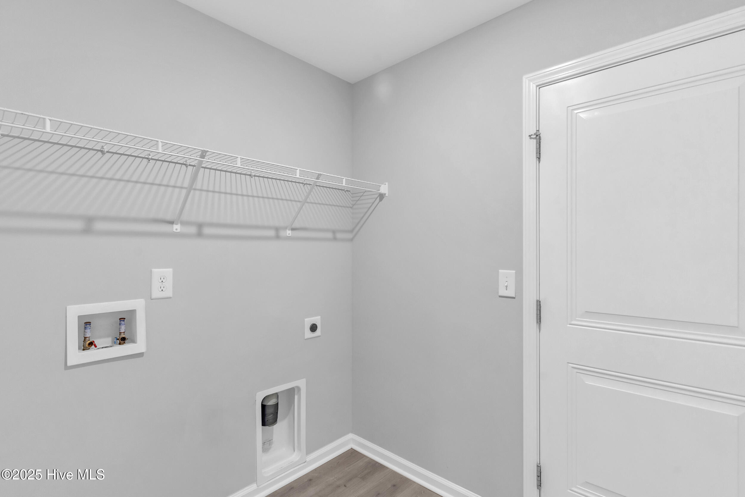 100514304 | Photo 24