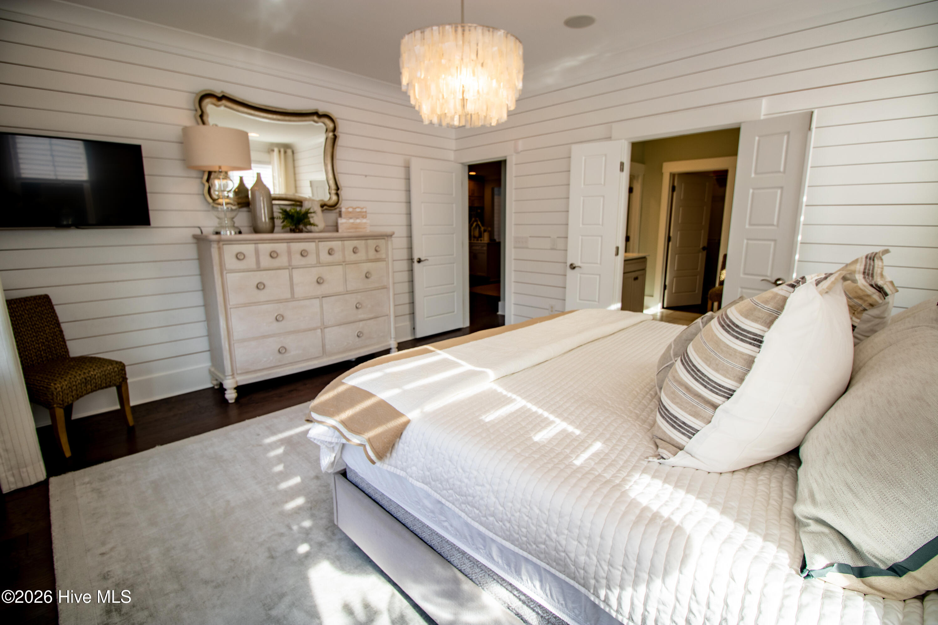 100552497 | Photo 25