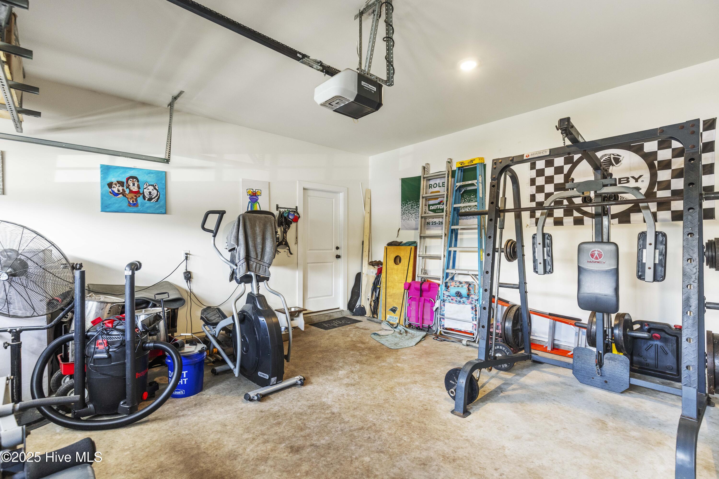 100525956 | Photo 50