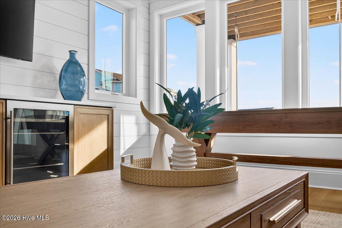 100543299 | Photo 29