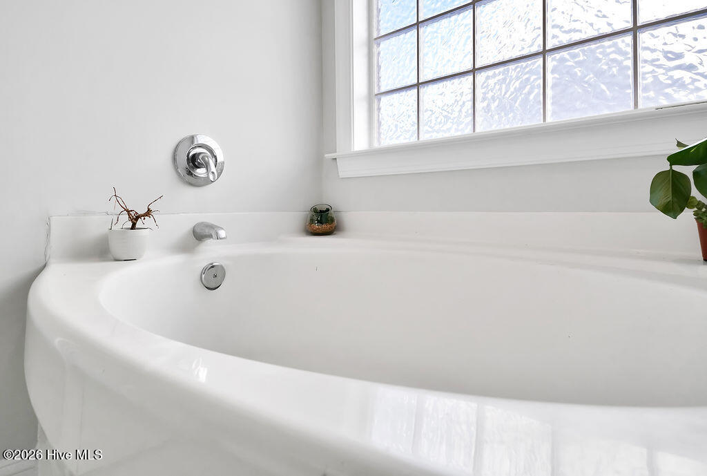 100550972 | Photo 26