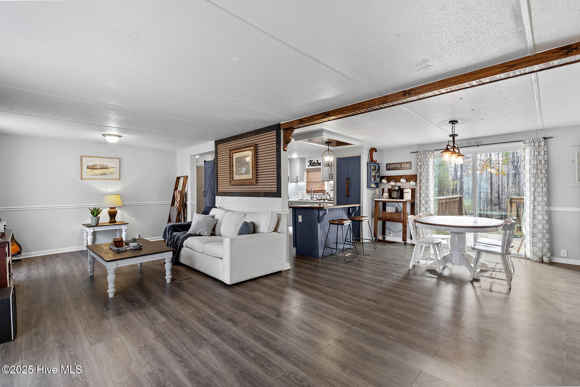 100544920 | Photo 10