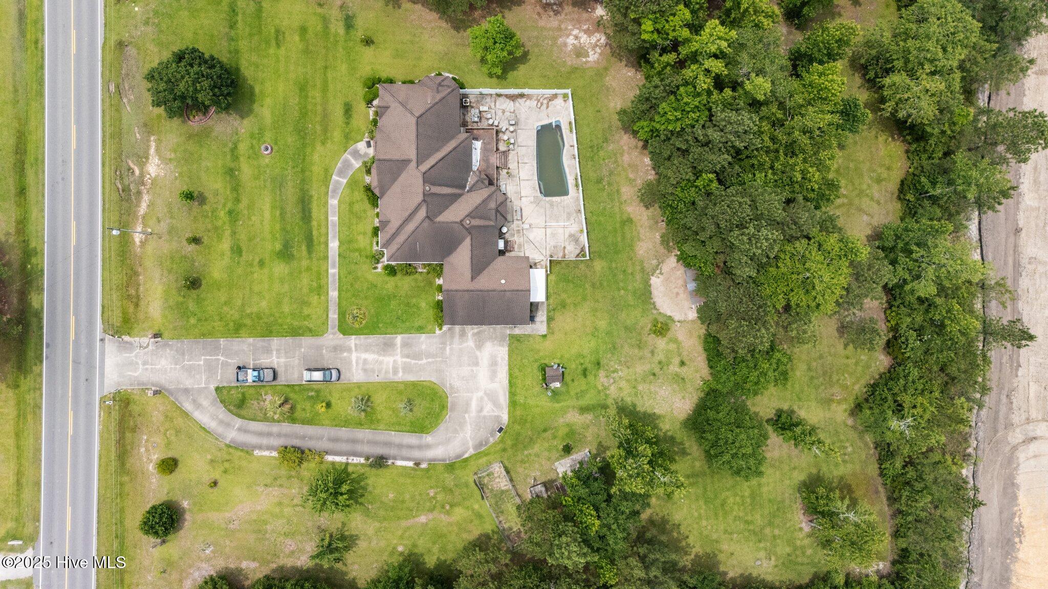 100513864 | Photo 52