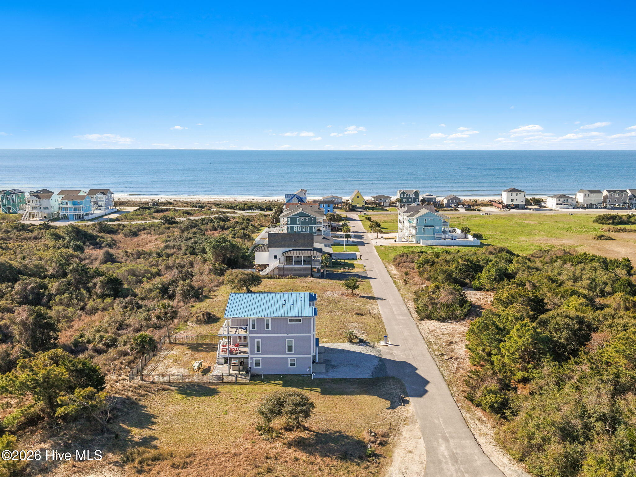 100561673 | Photo 66