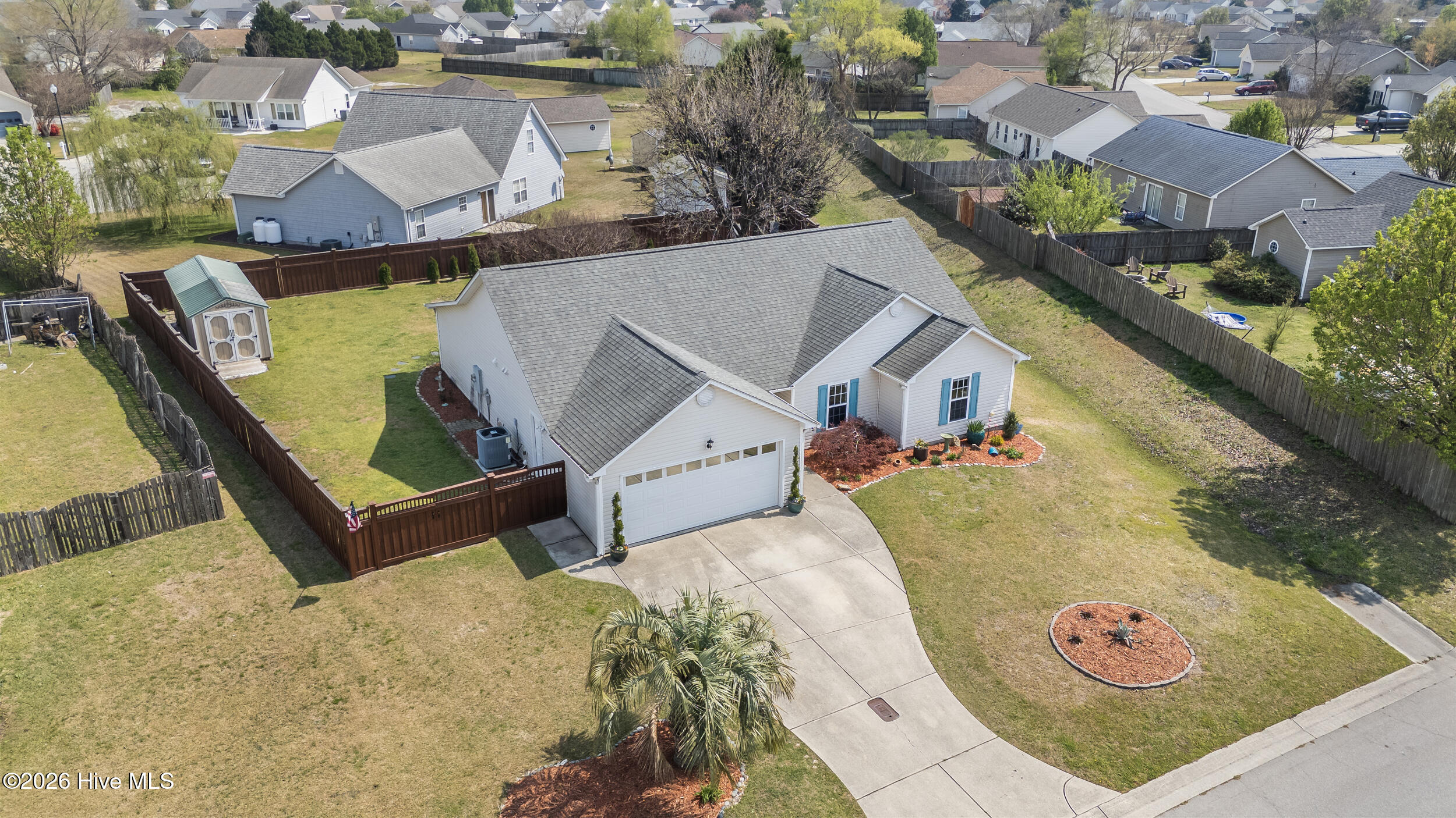 100562673 | Photo 40