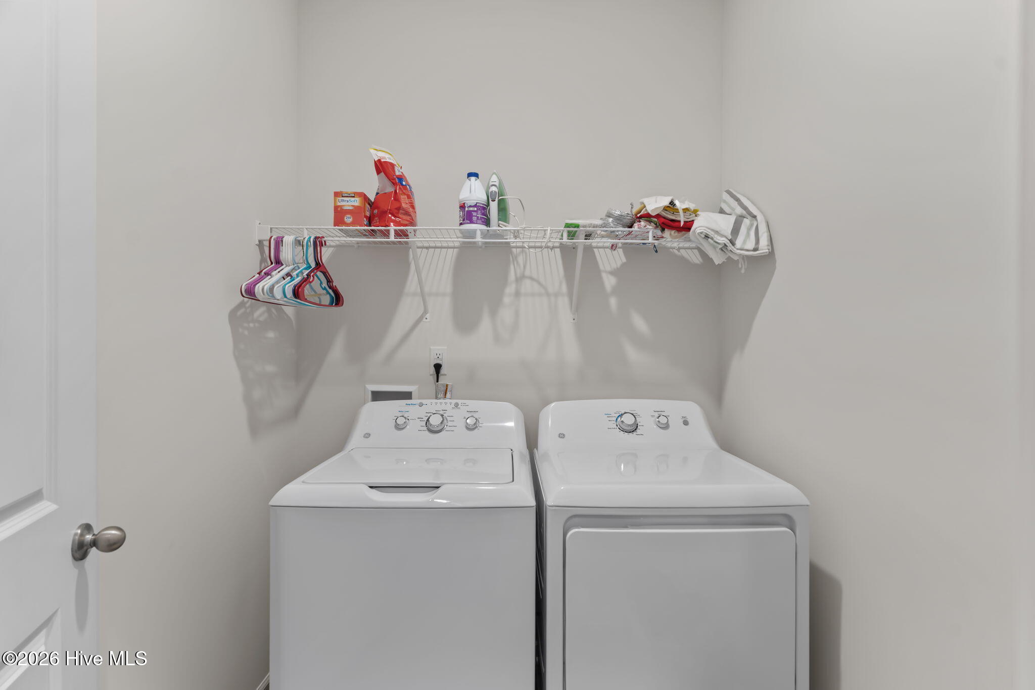 100569205 | Photo 13