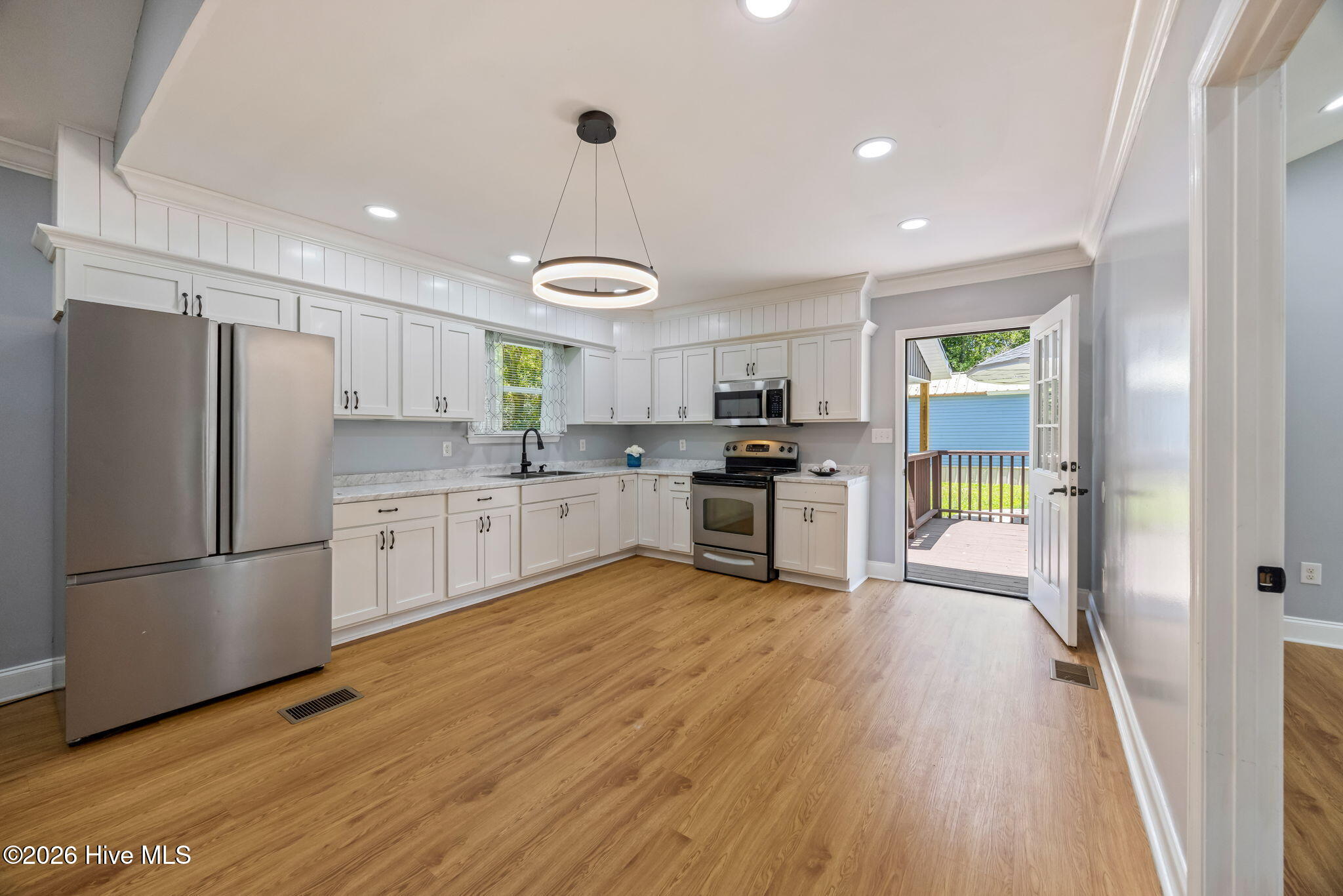 33-web-or-mls-1917 Haynie Drive-25