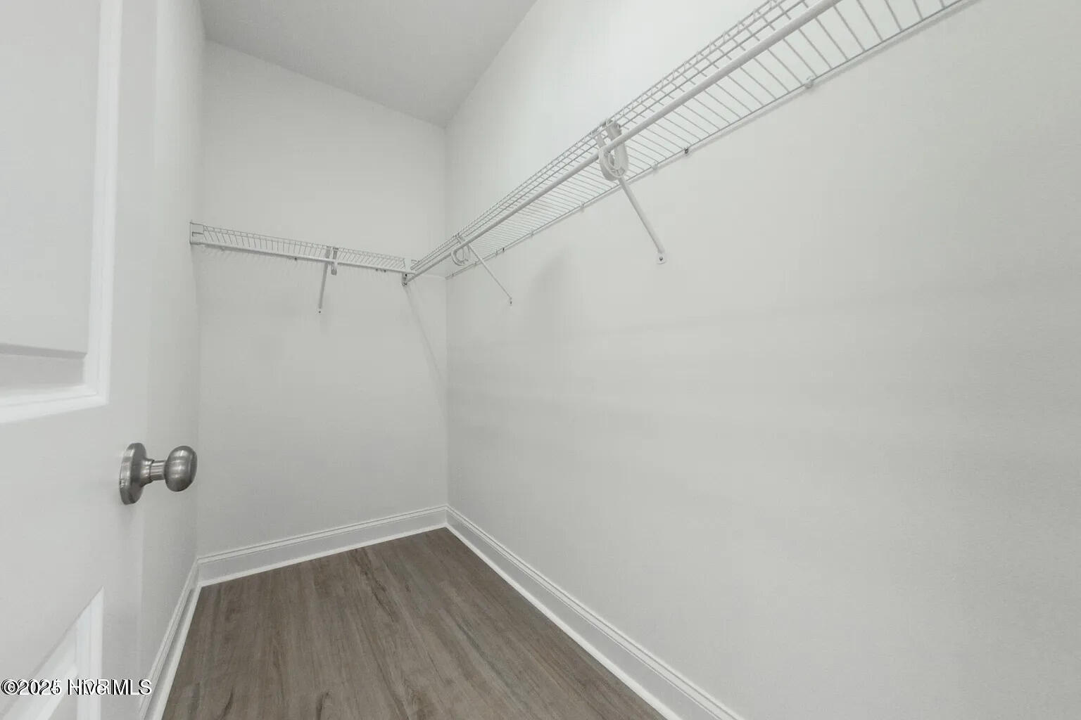 100528909 | Photo 16