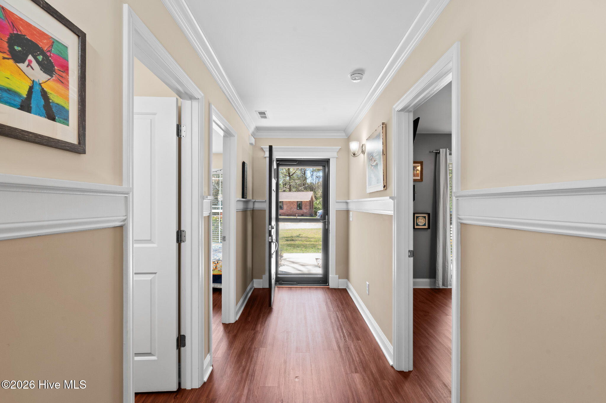 100564641 | Photo 31