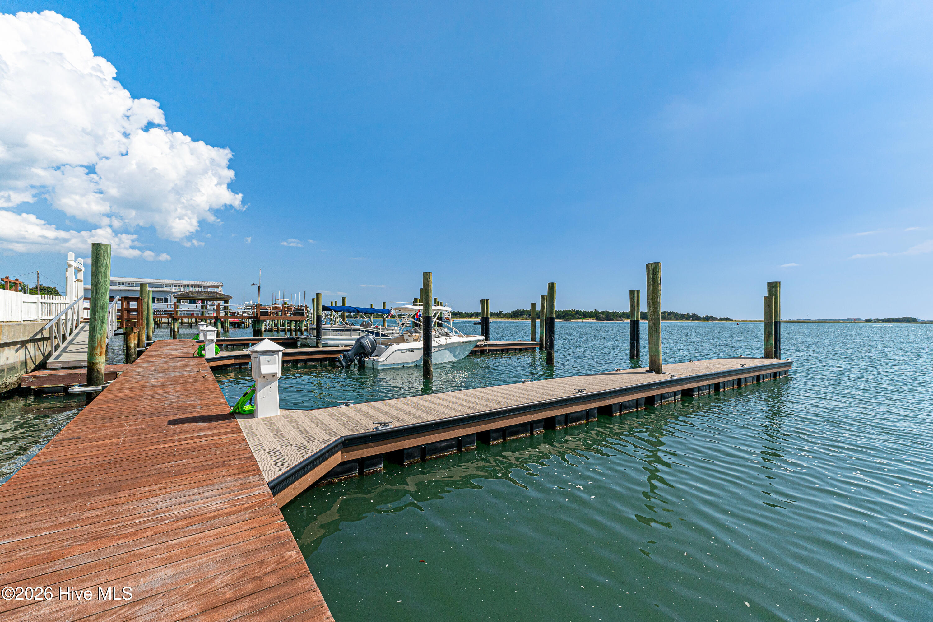 122 Front Street & Slip #5,Beaufort
