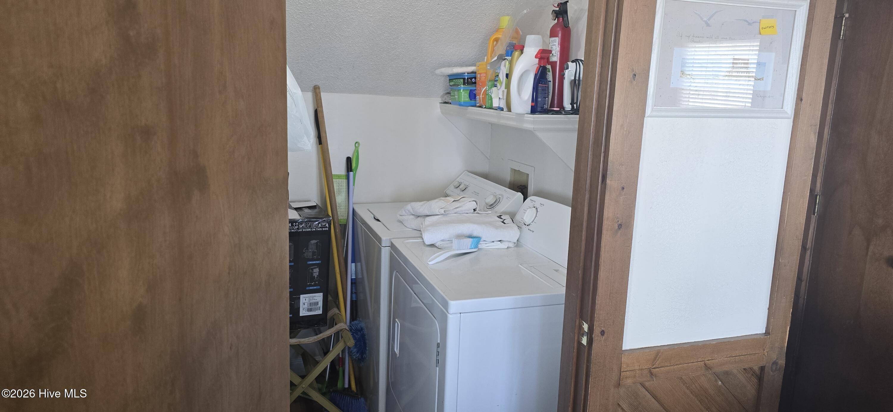 100559141 | Photo 36