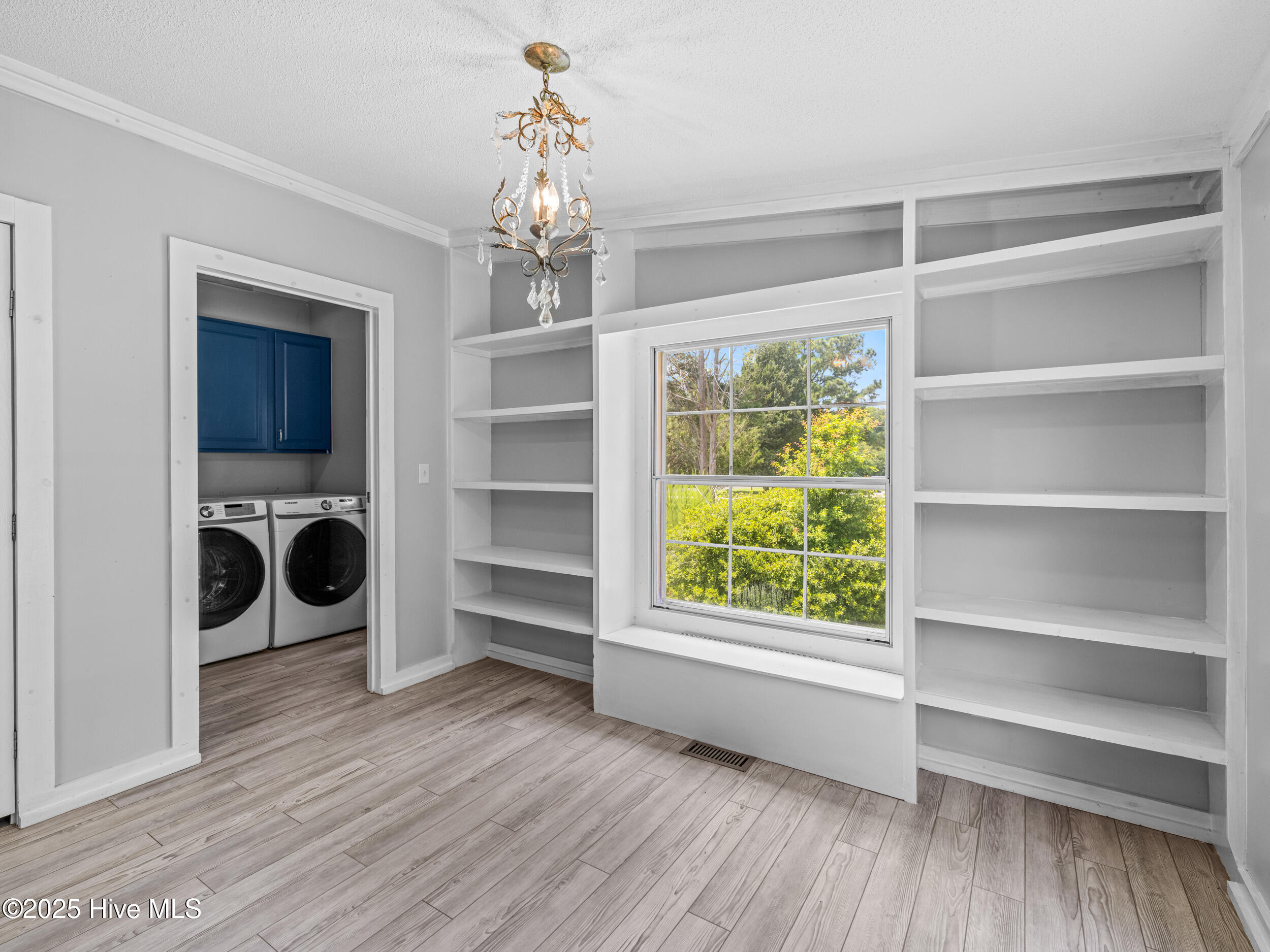 100520478 | Photo 13