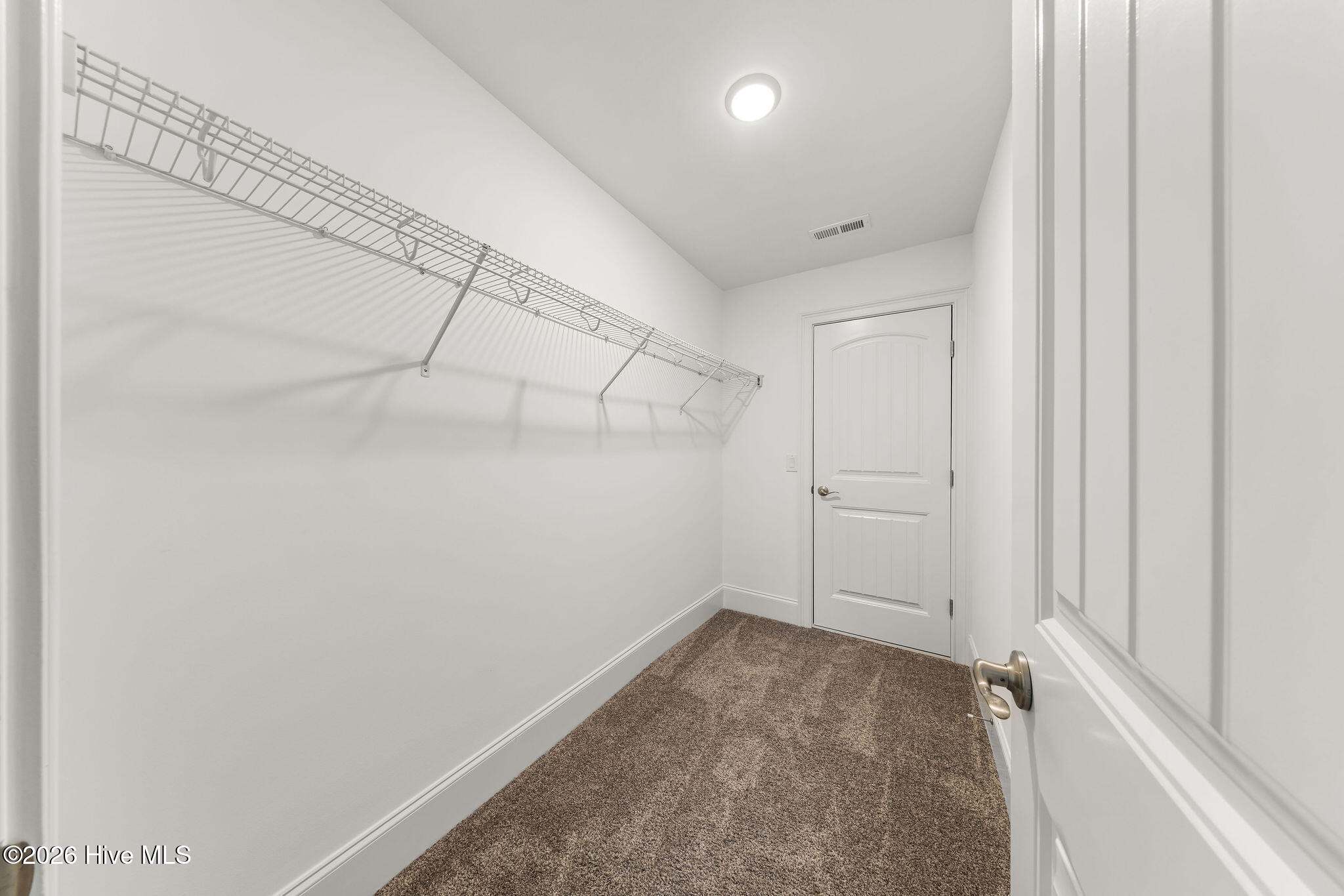 100554356 | Photo 46