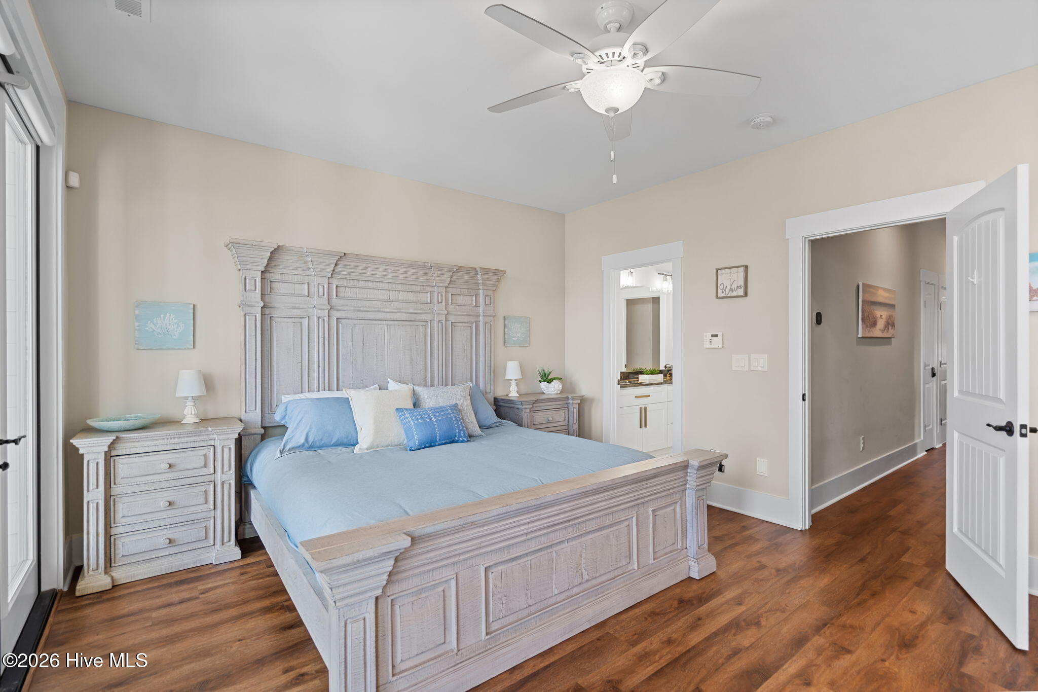 100558521 | Photo 20