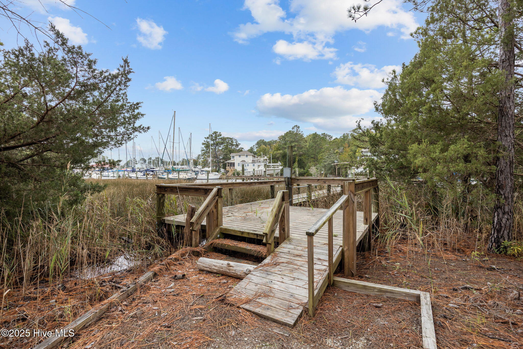402 Whittaker Point Road,Oriental