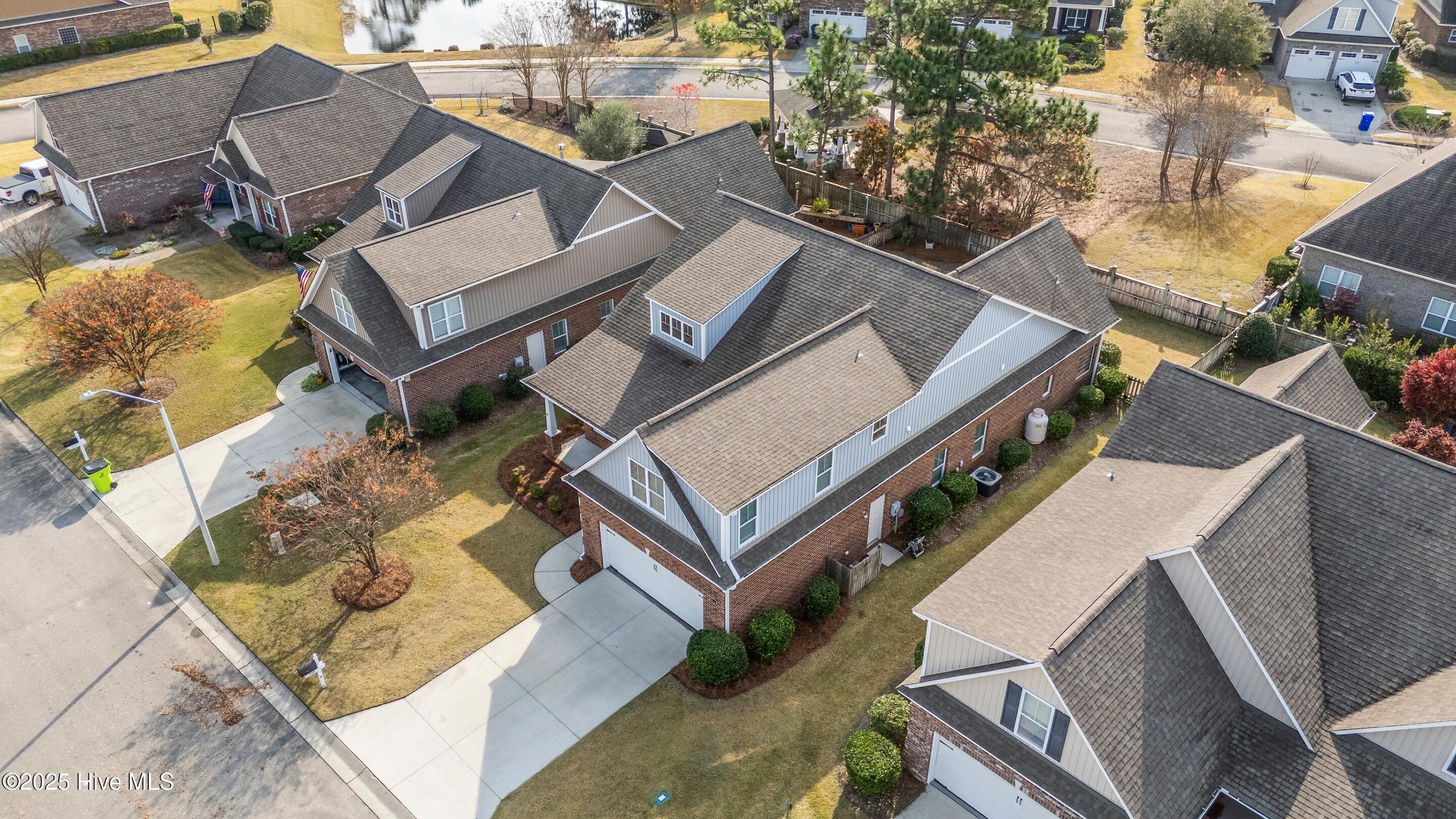 100542778 | Photo 52