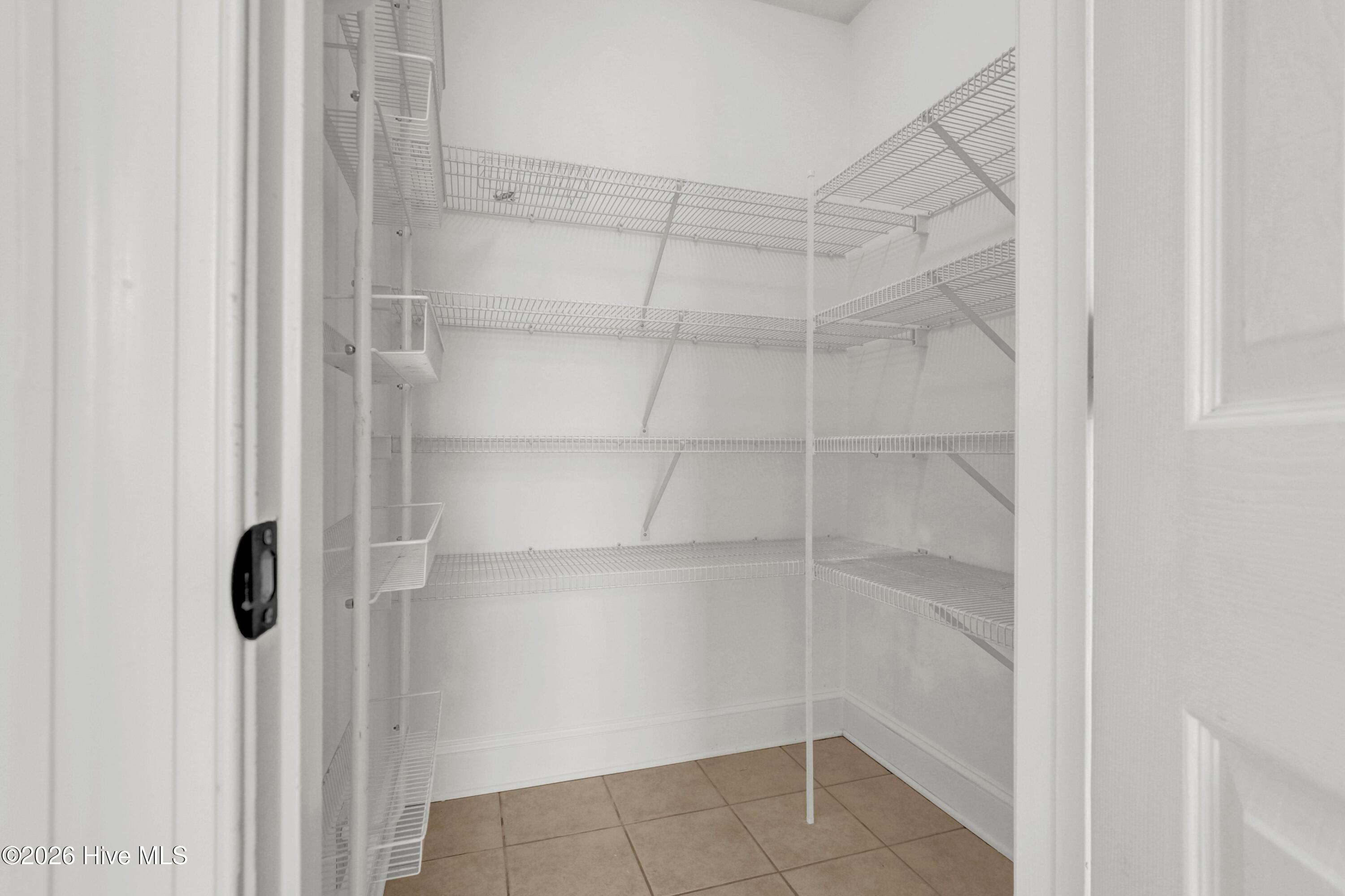 100489094 | Photo 17