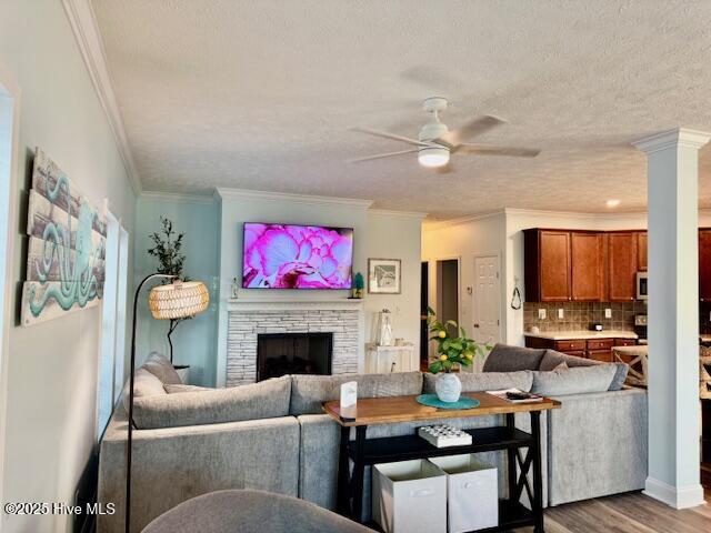 100545035 | Photo 79