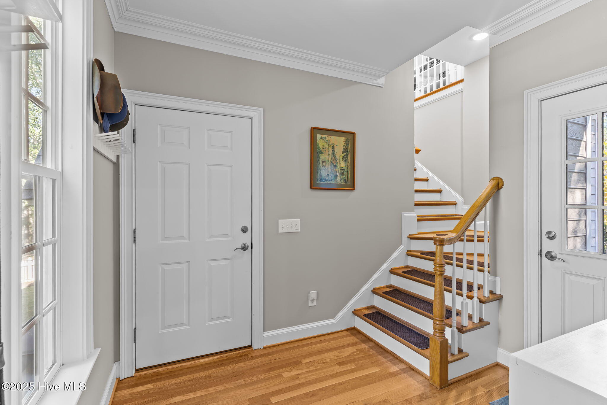 100538166 | Photo 33