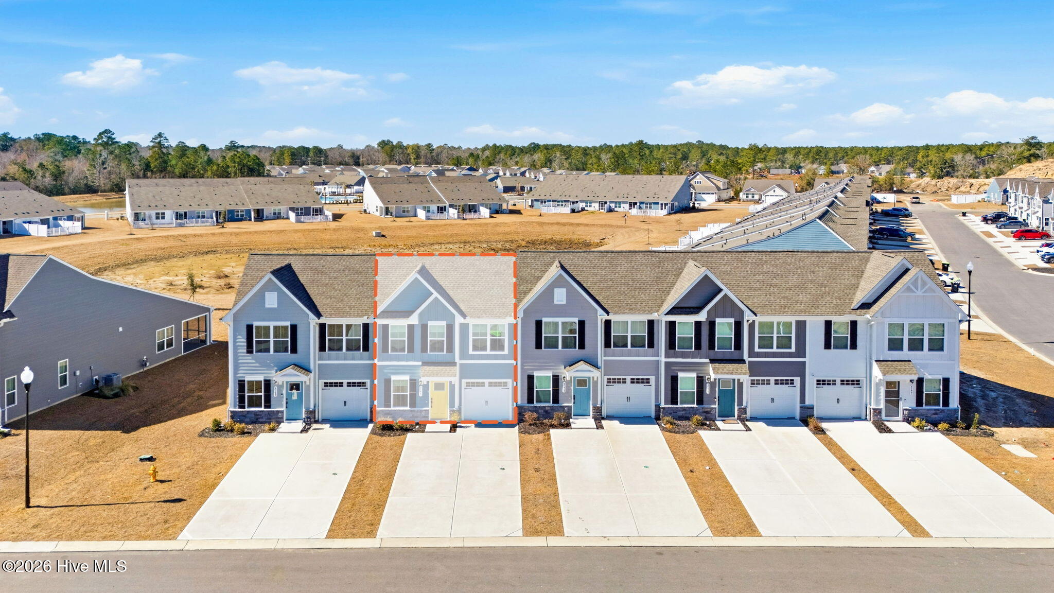 100554684 | Photo 43