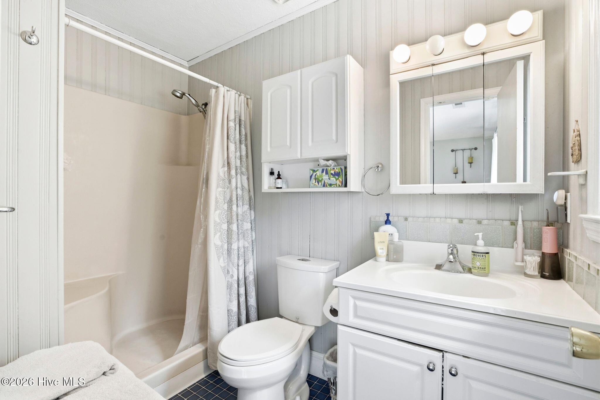 100566734 | Photo 26