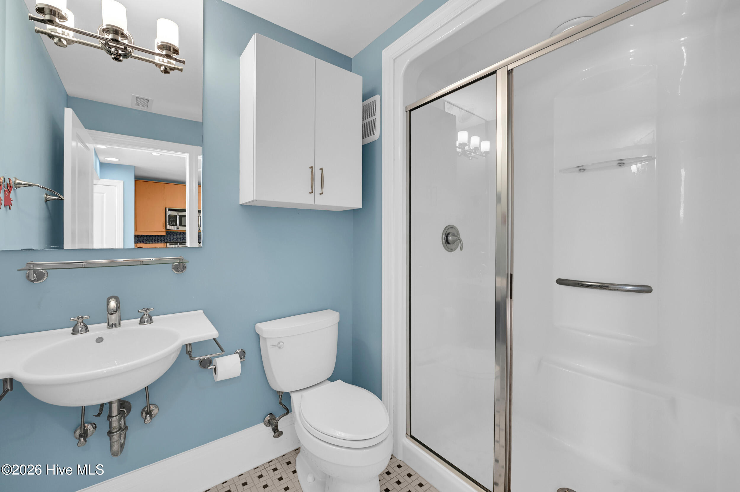 100551932 | Photo 15