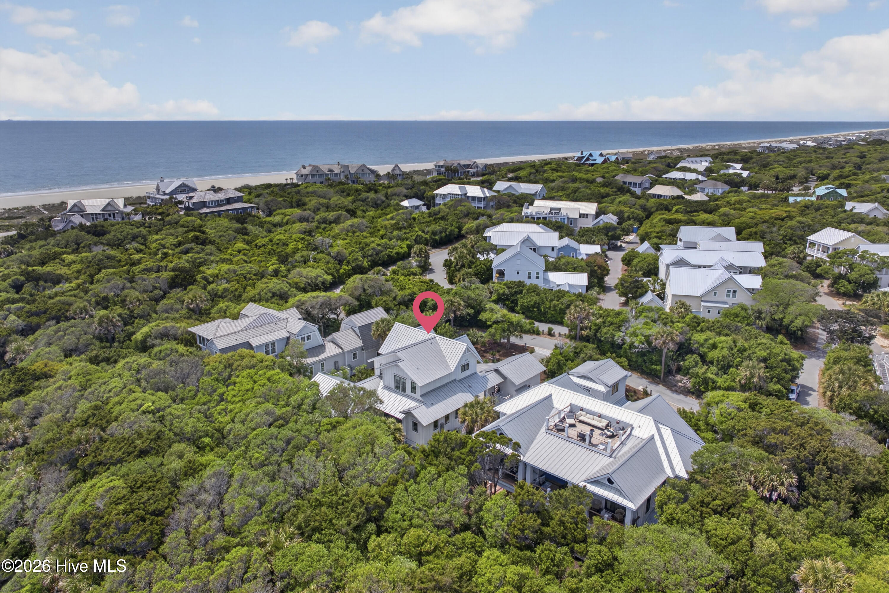 100566186 | Photo 85